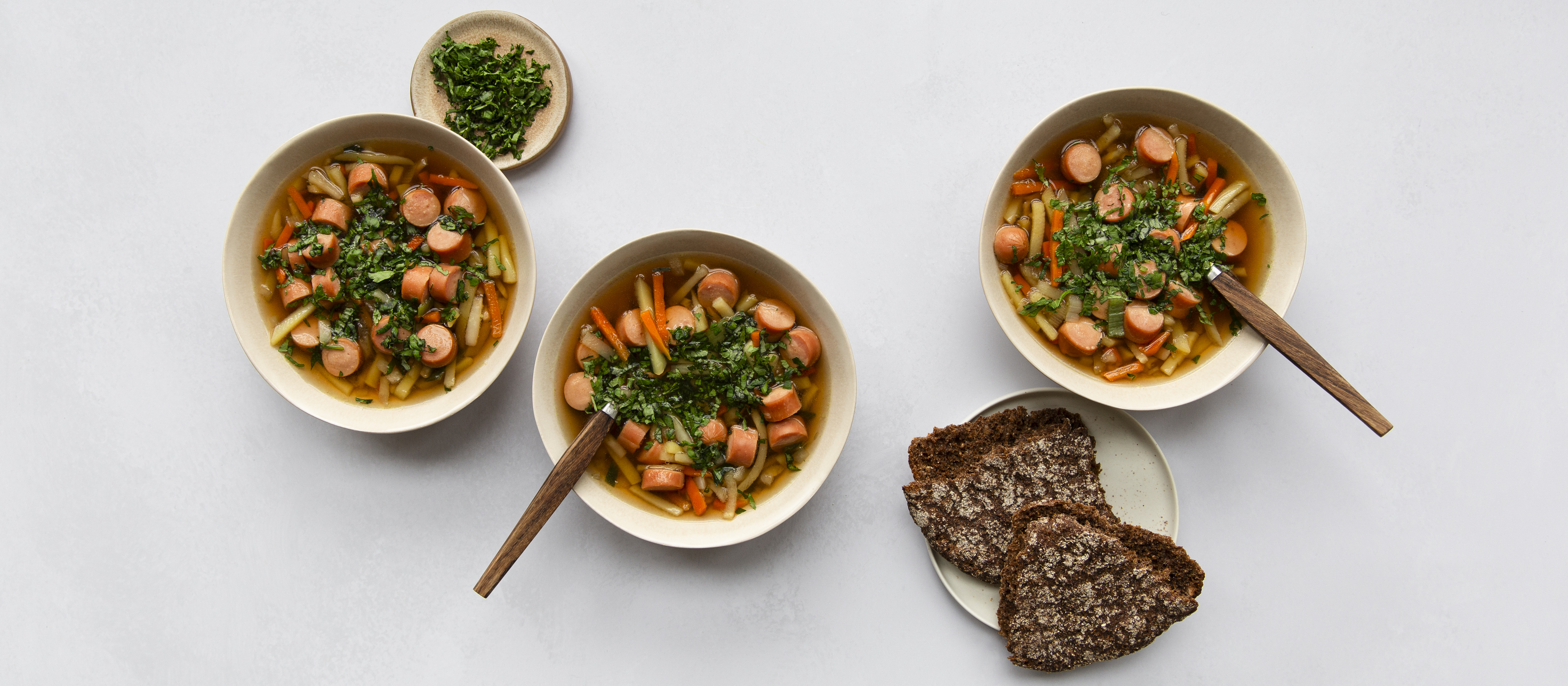 Tosi helppo nakkikeitto