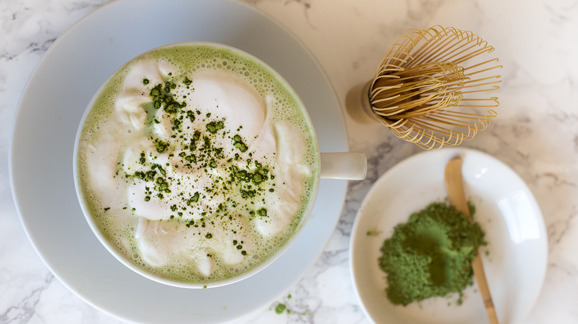 Kookos-matcha-latte