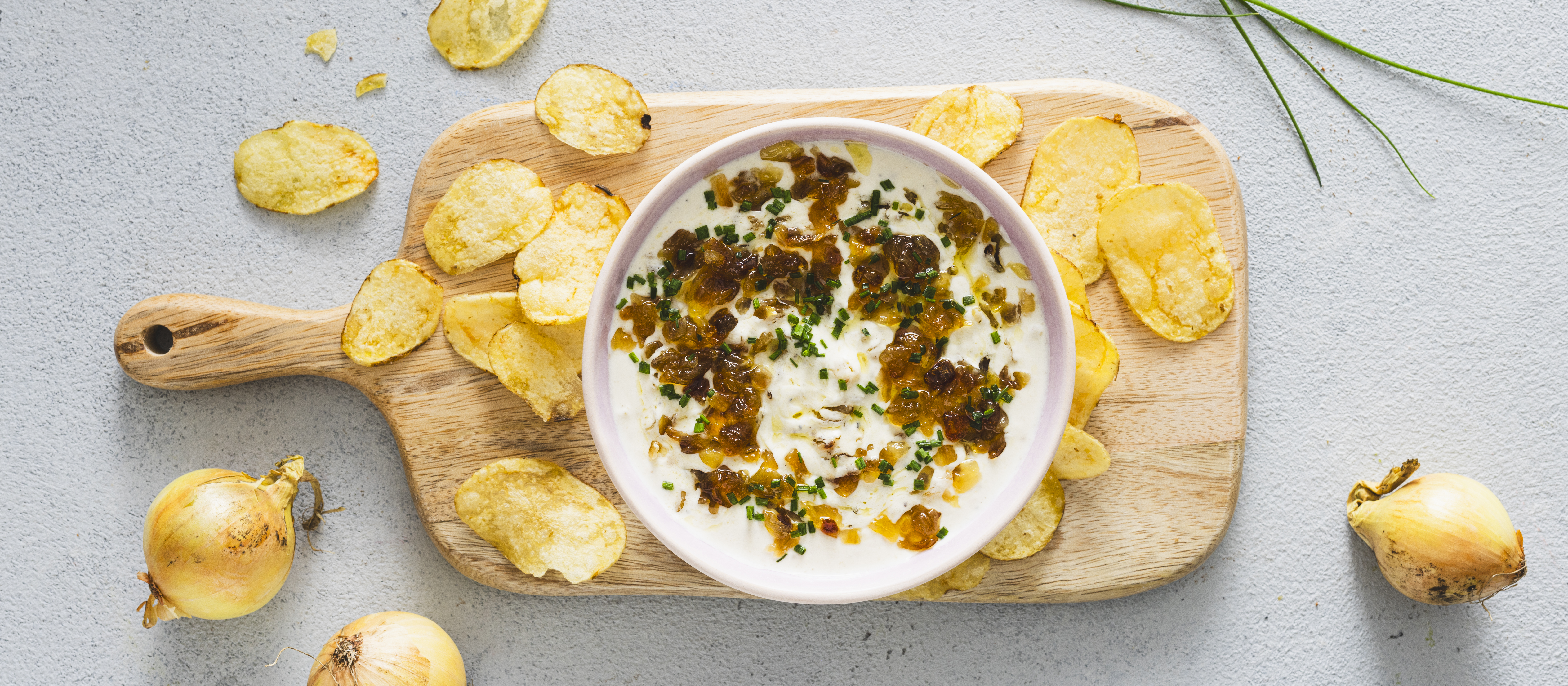 Karamellisoitu sipulidippi