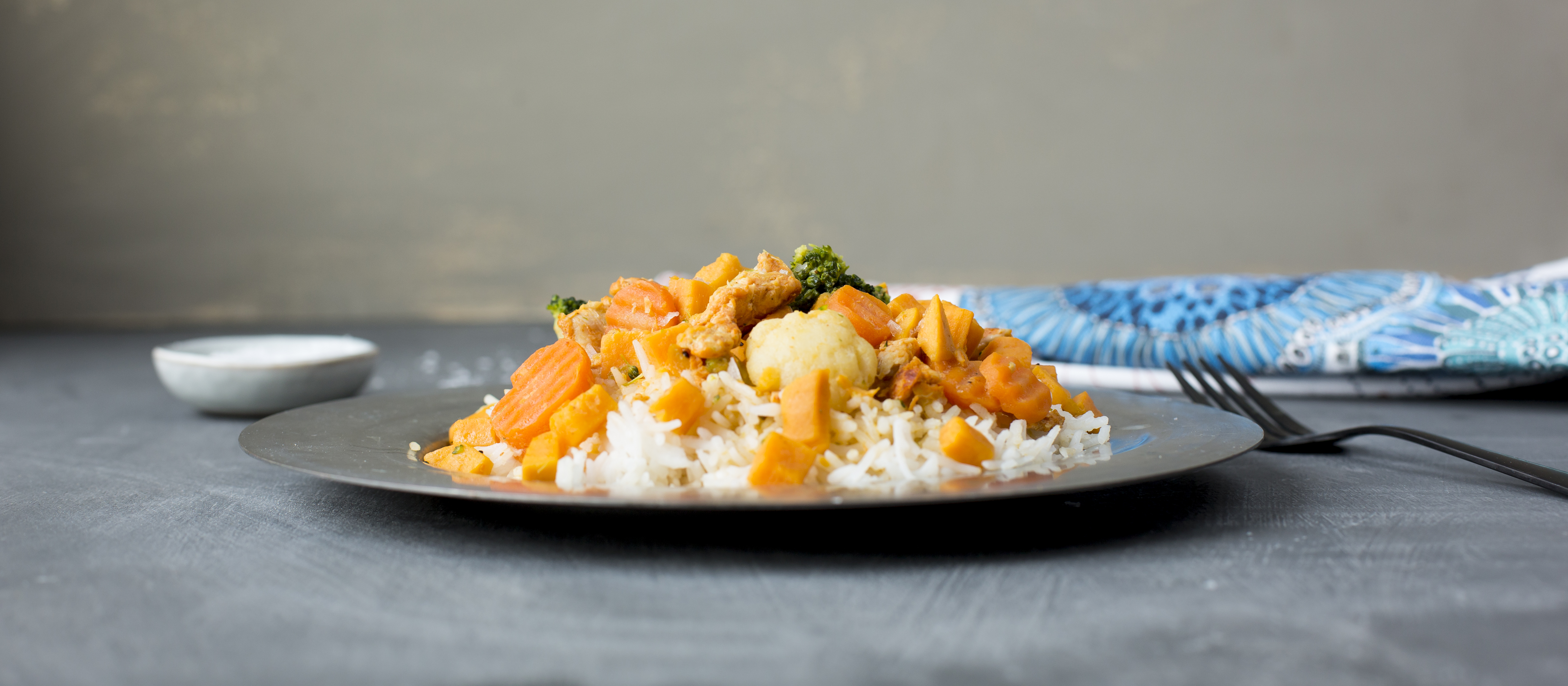 Broileri-kookoskastike