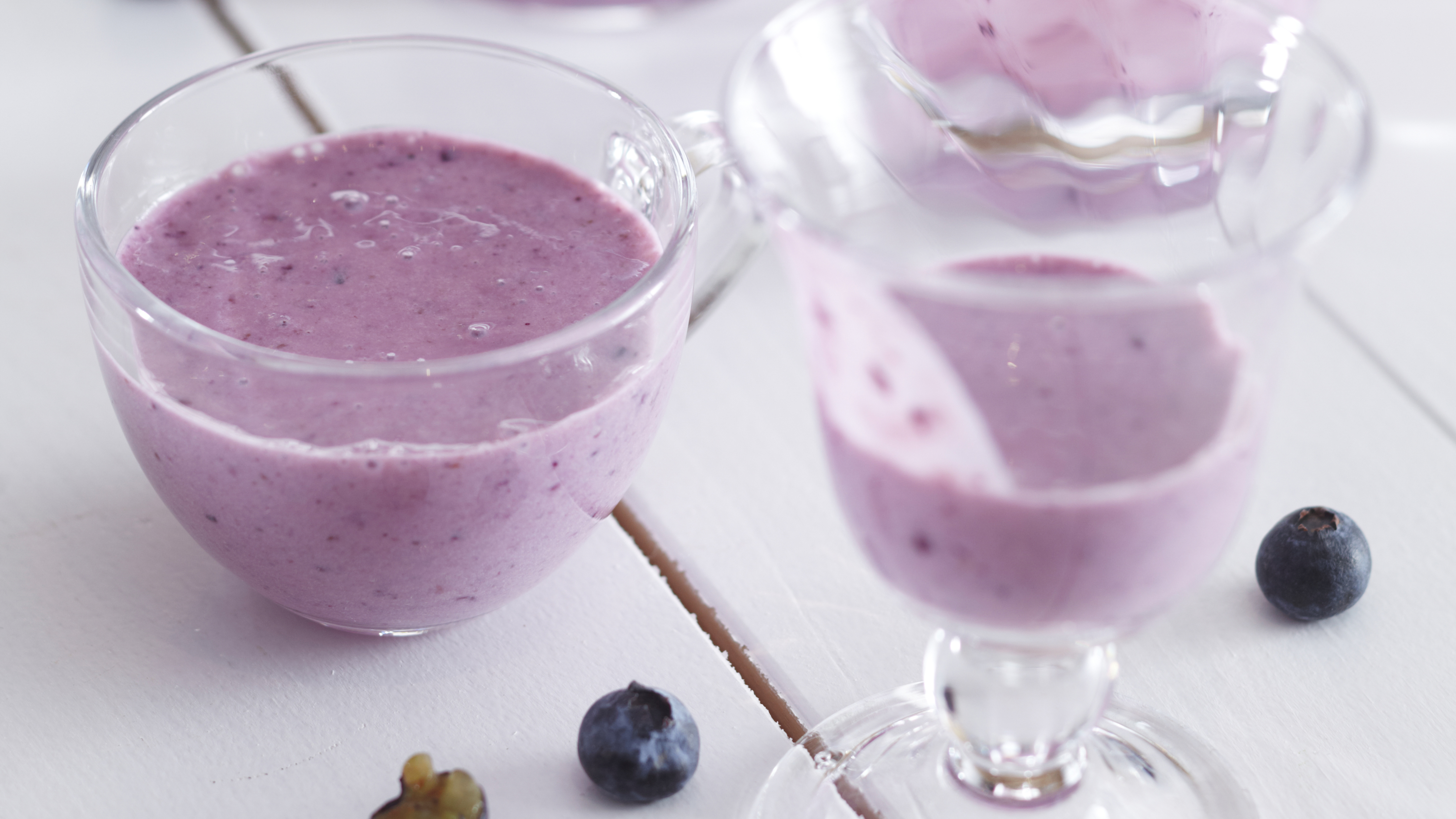 Mustikka-kaurasmoothie