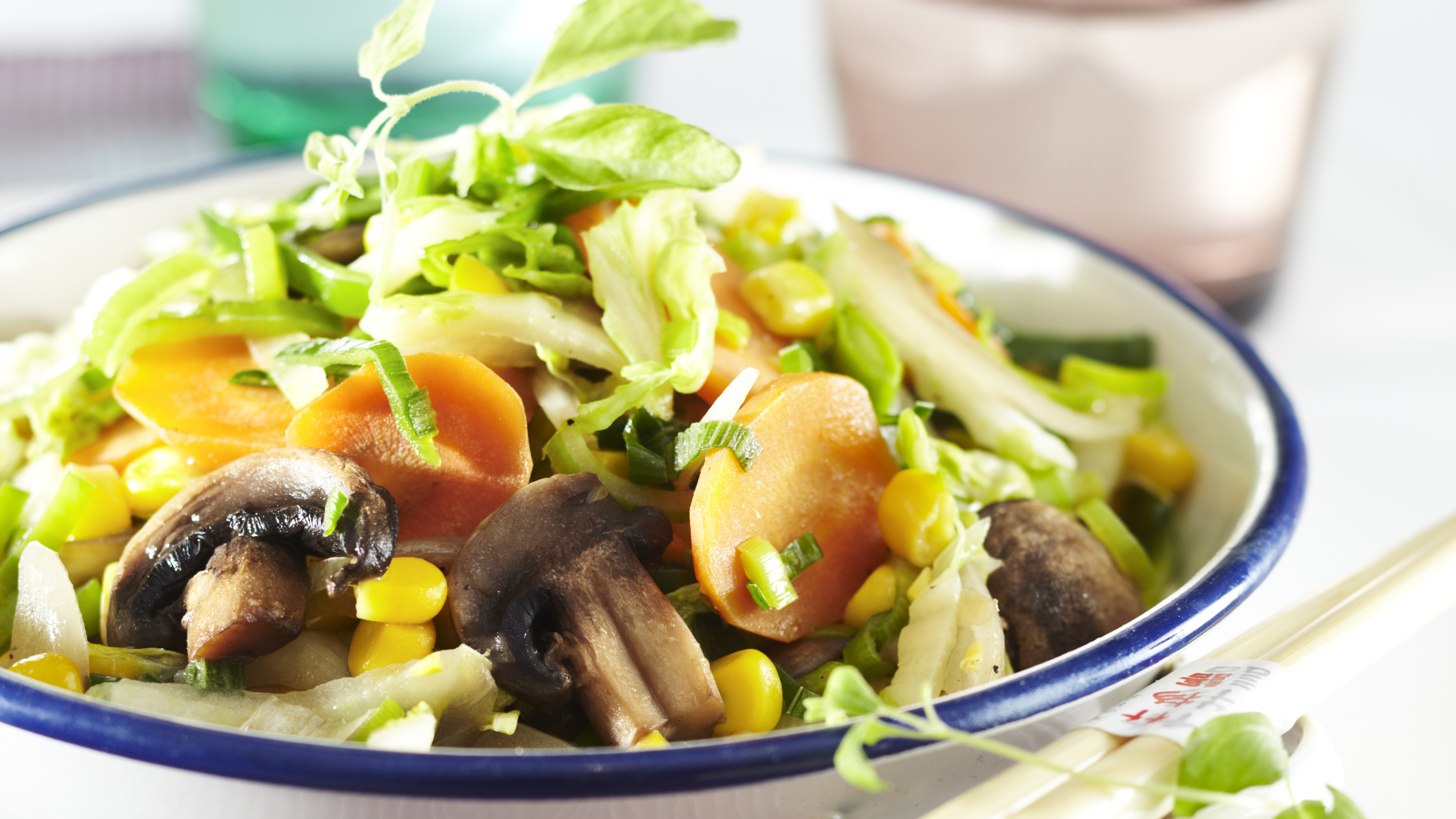 Sieni Kasviswokki Paaruoat Reseptit K Ruoka