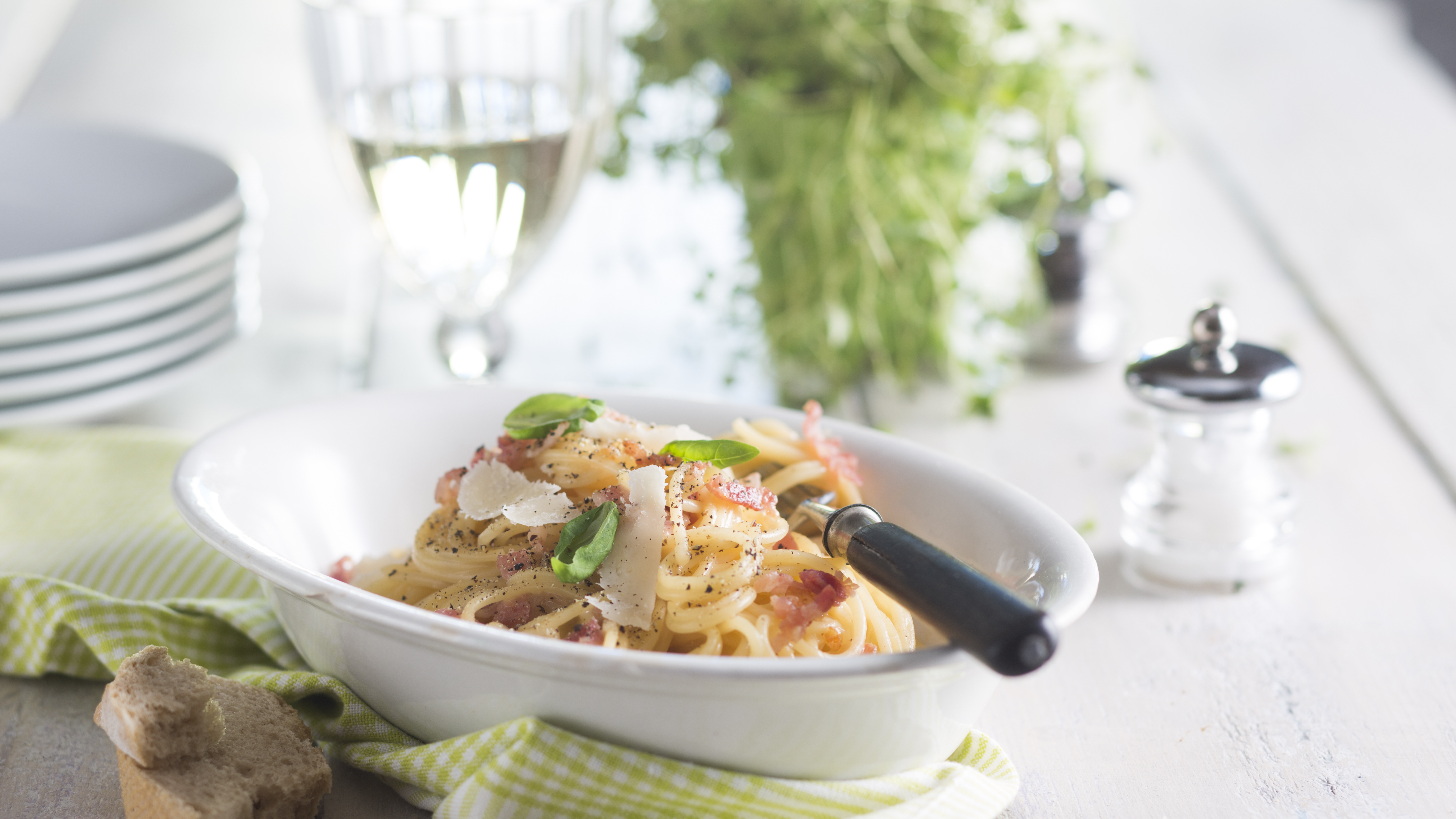 Pasta carbonara Pääruoat Reseptit KRuoka