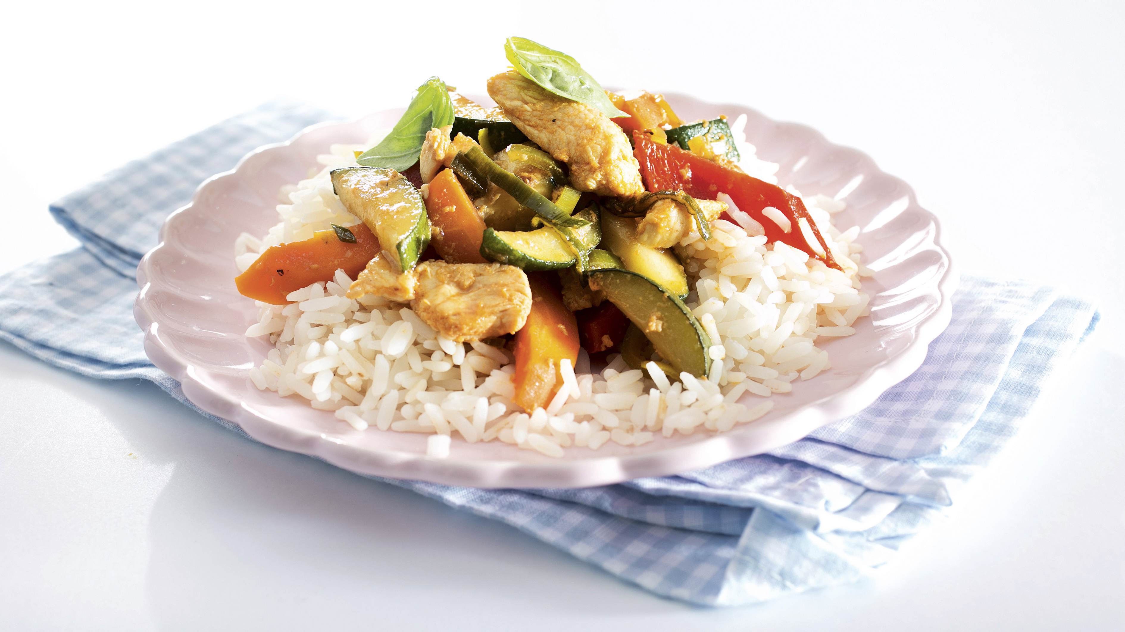 Broileri-vihannespannu