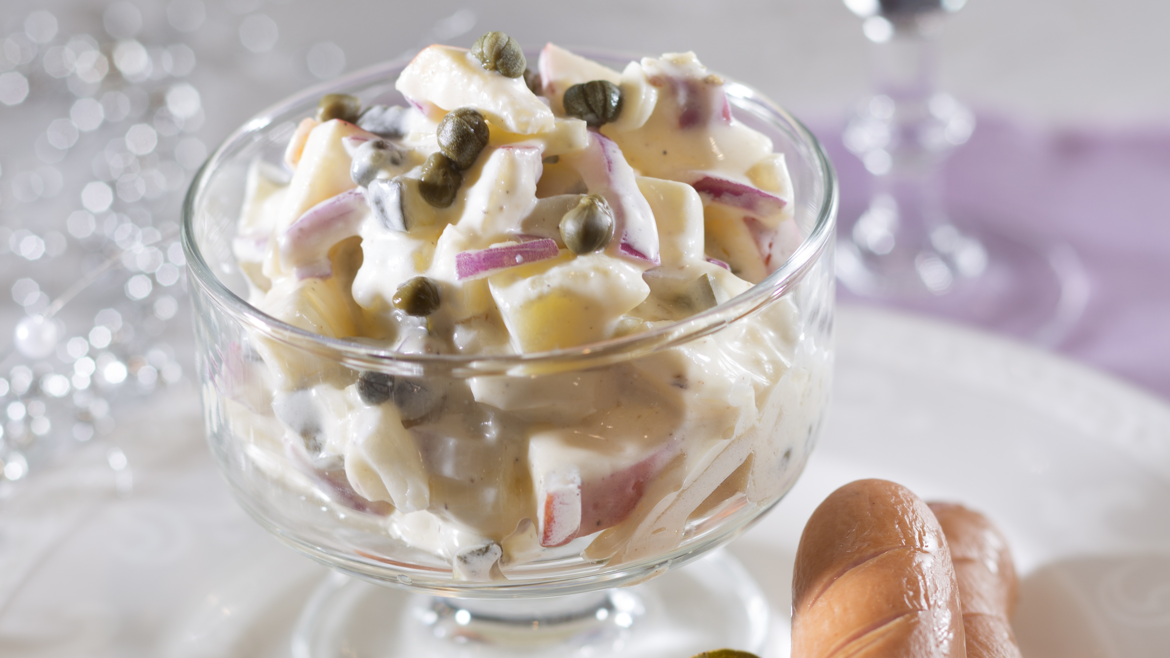 Perunasalaatti ja nakit