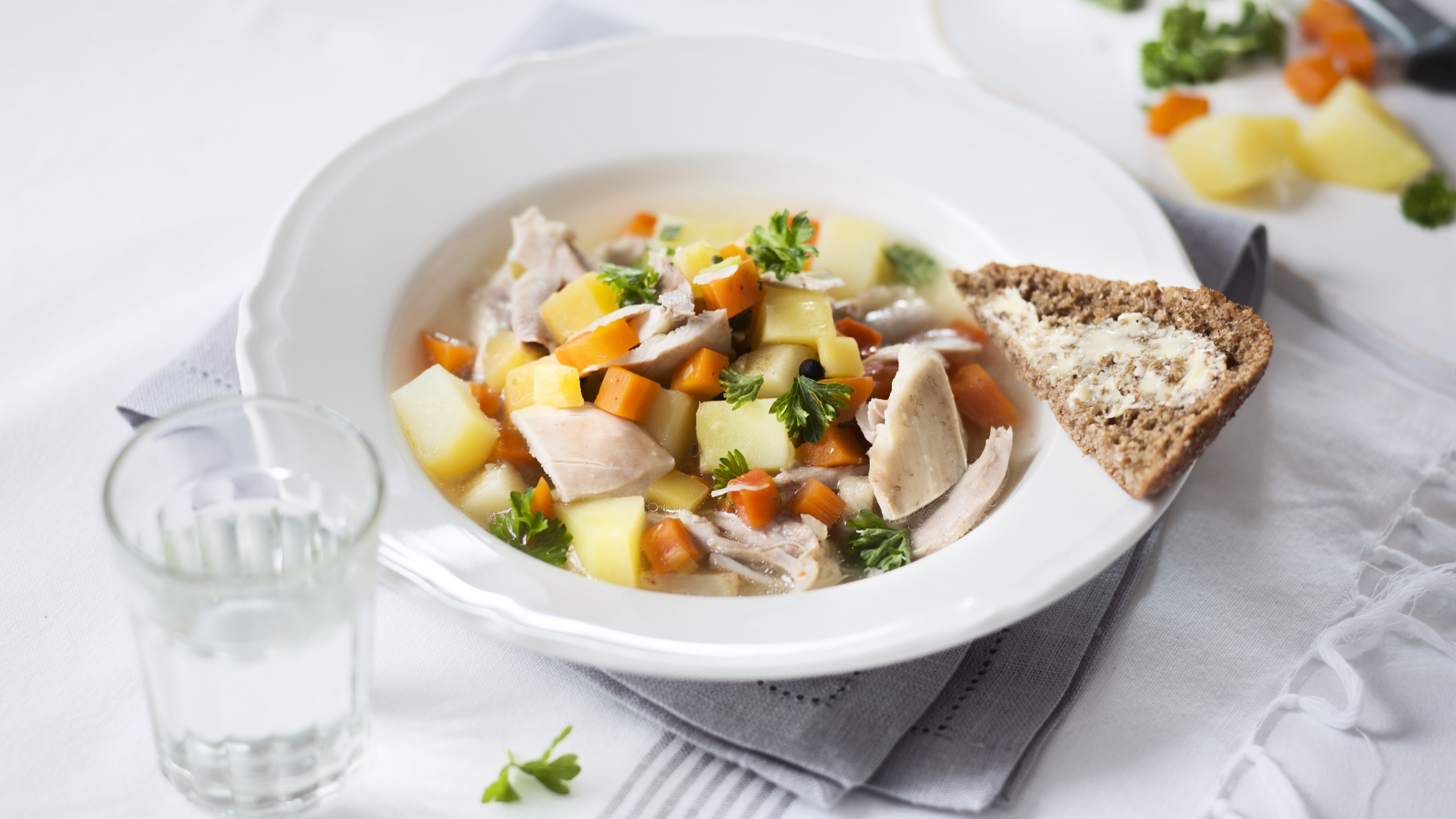 Painontarkkailijan kanakeitto