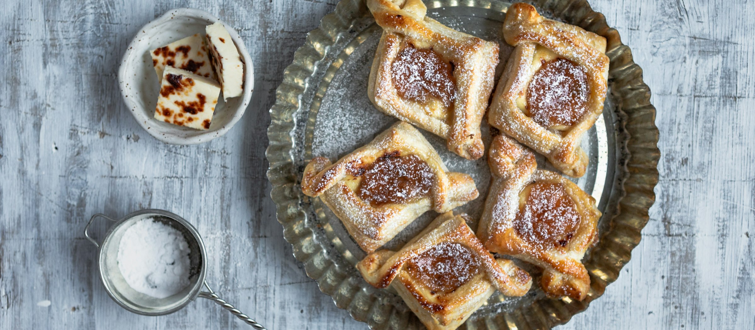 Leipäjuustojoulutortut | Makeat leivonnaiset | Reseptit | K-Ruoka