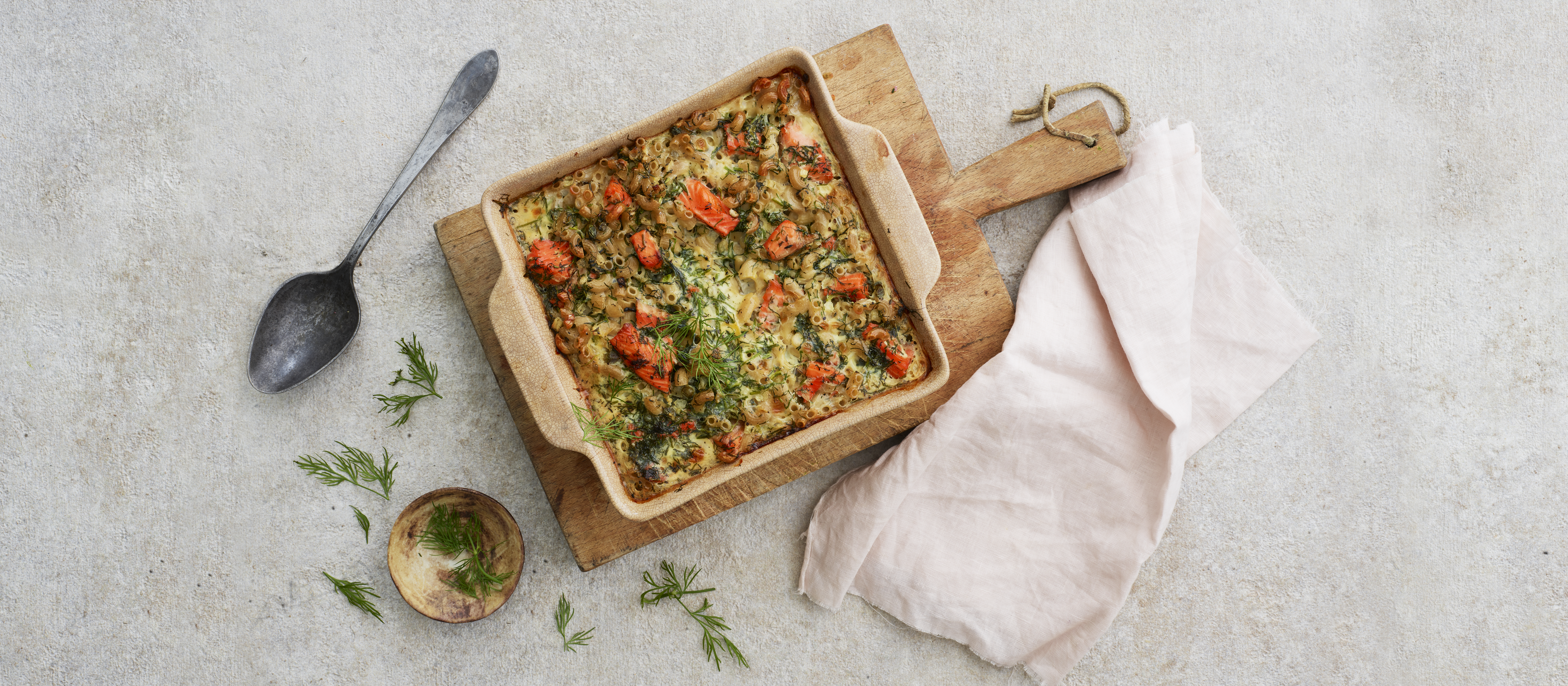 Lohi-makaronilaatikko  