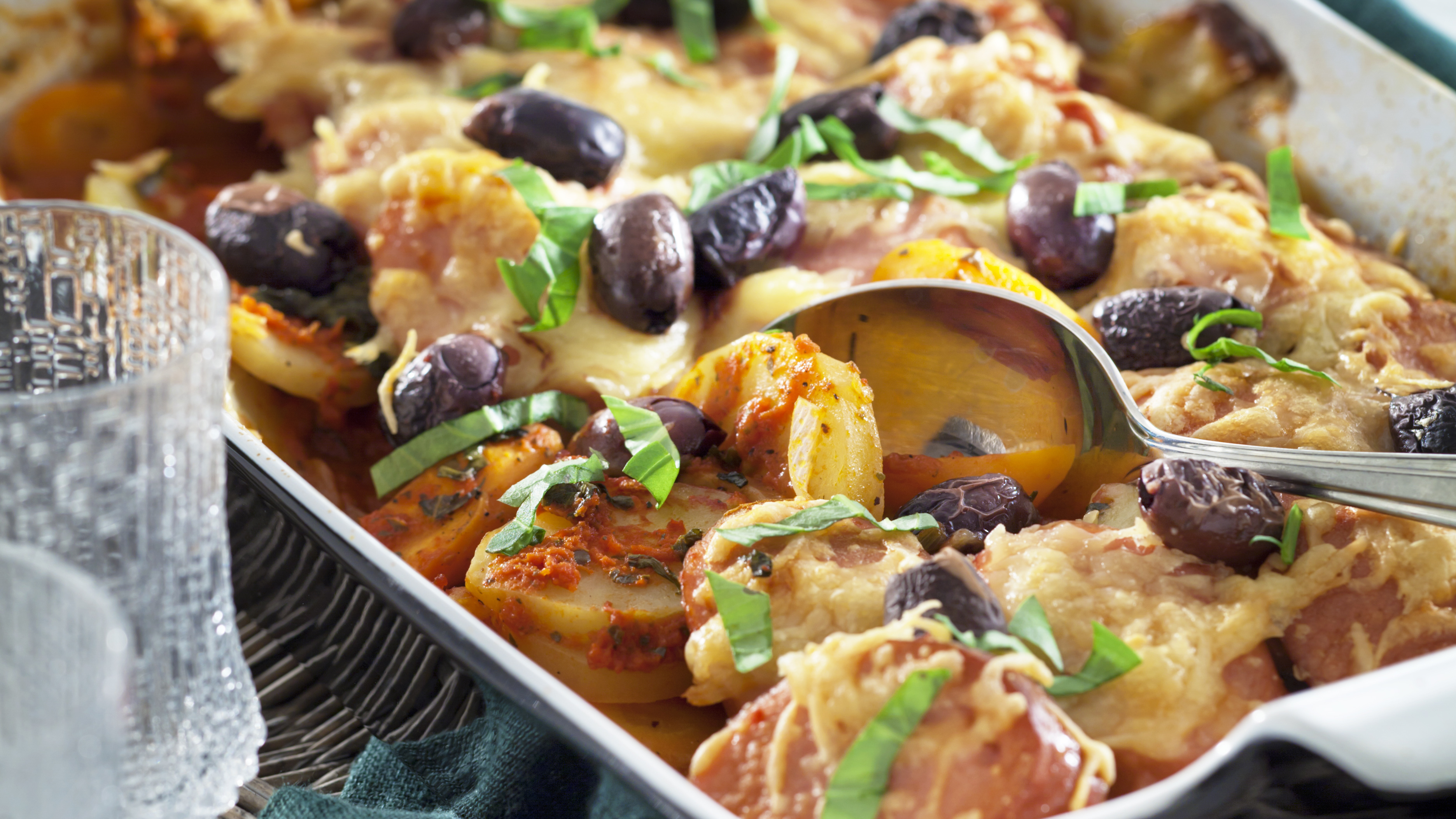 Makkara-perunagratiini