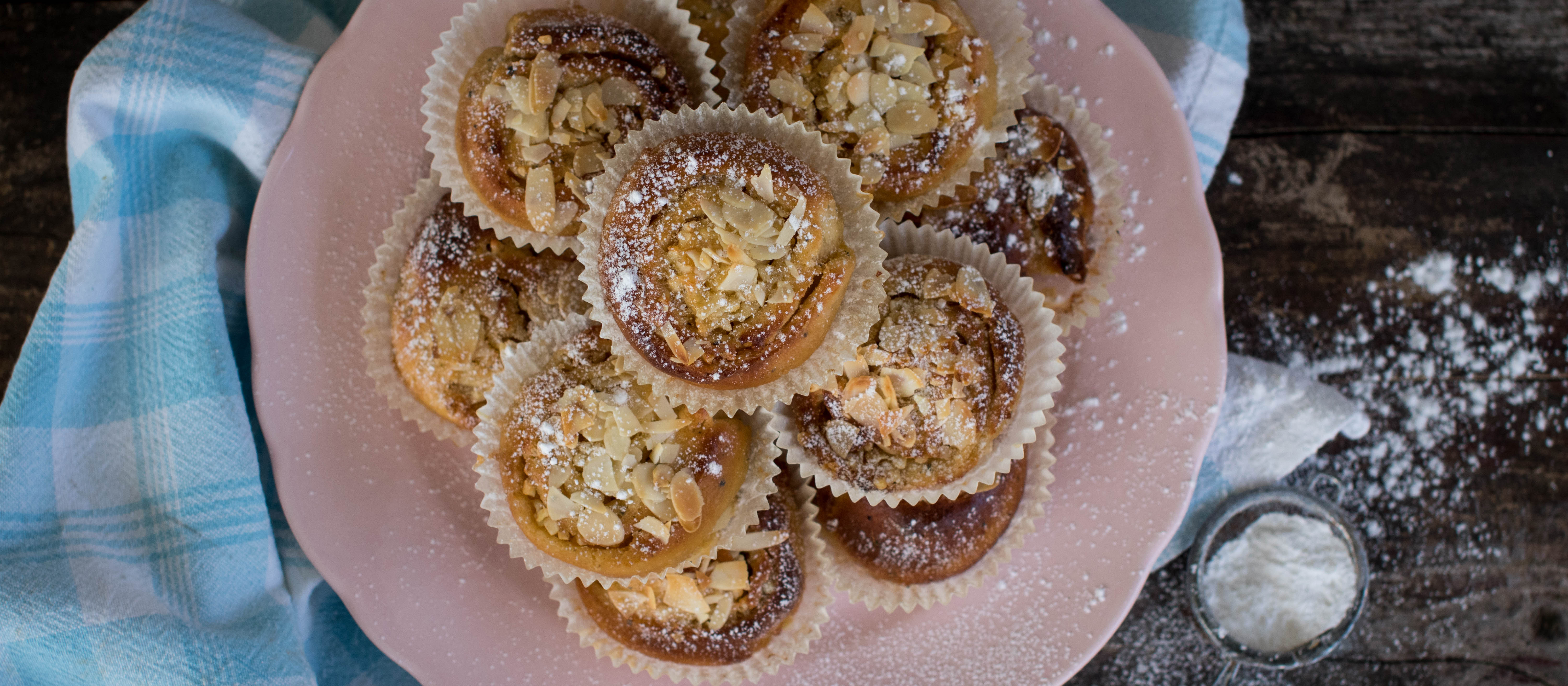 Gluteenittomat manteli-sitruunapullat