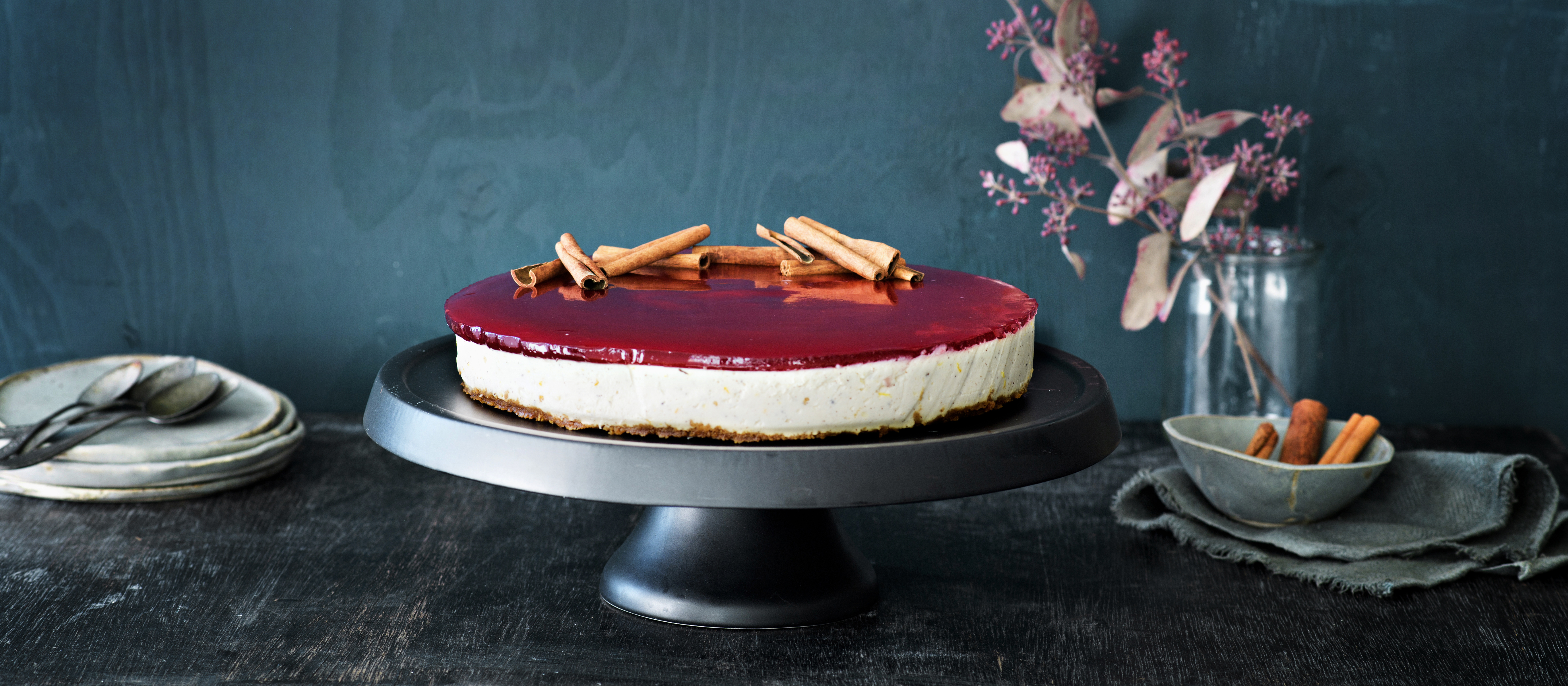 Mausteinen glögijuustokakku