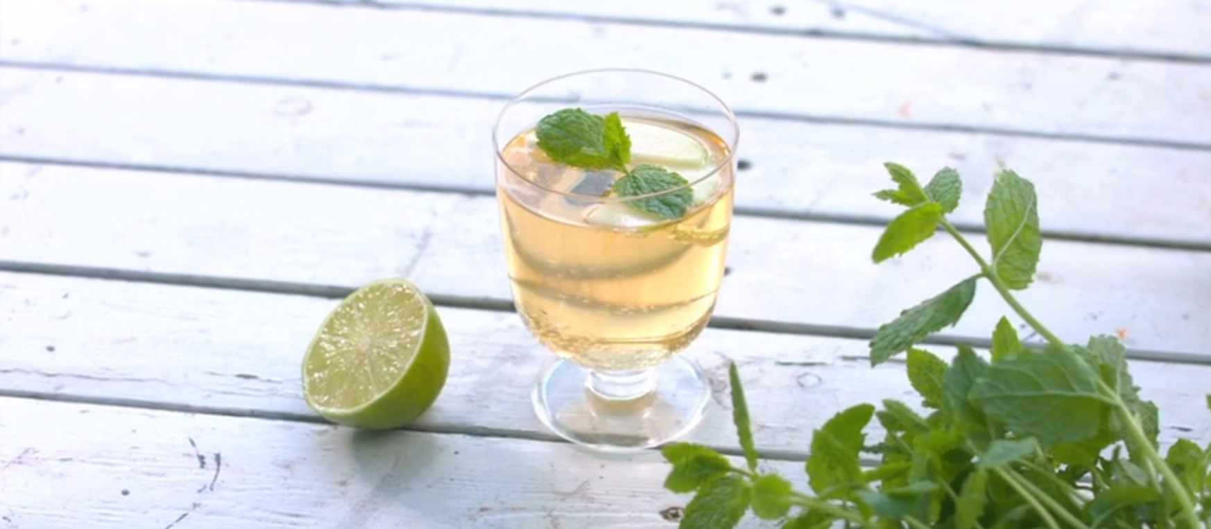 Omenainen ginger ale