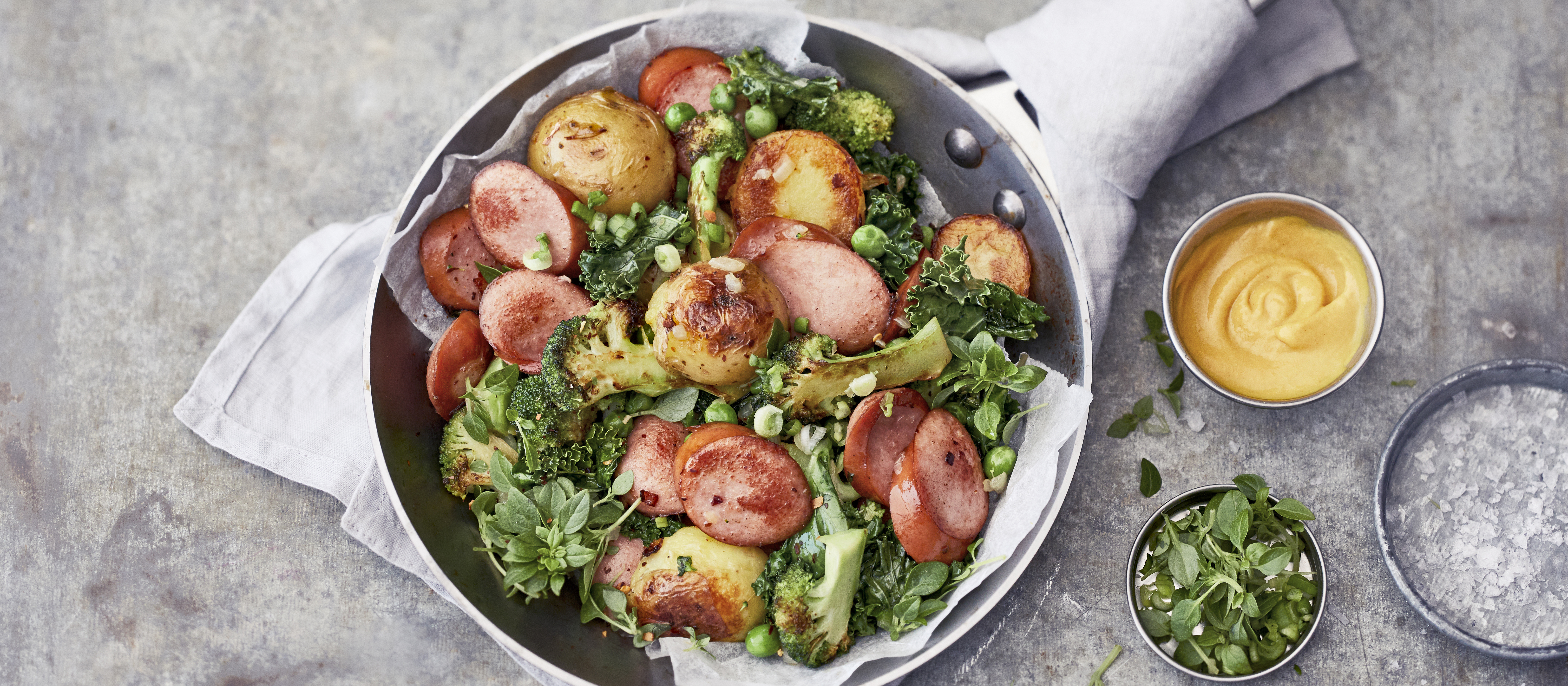 Parsakaali-makkarapannu