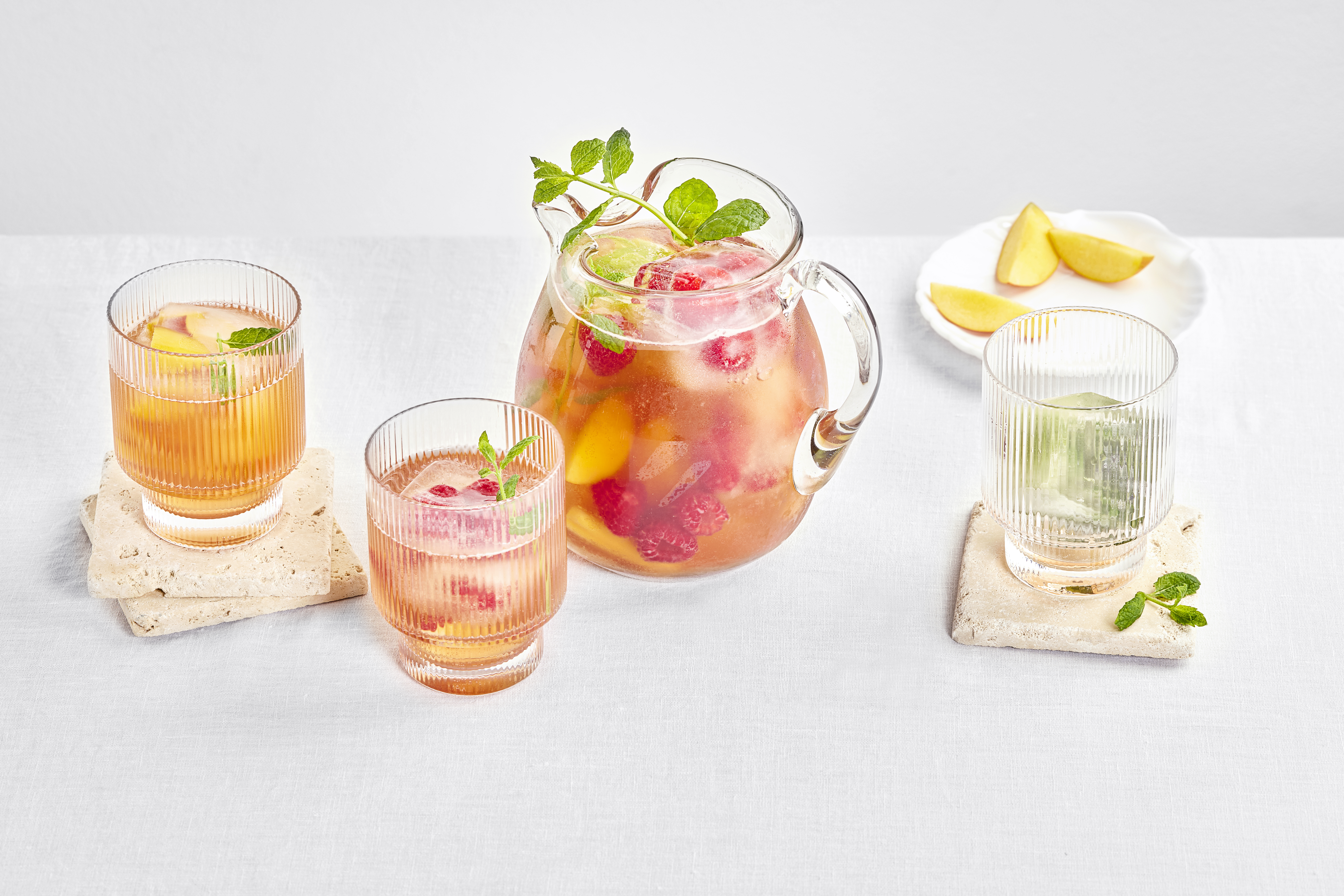 Persikka-roseesangria