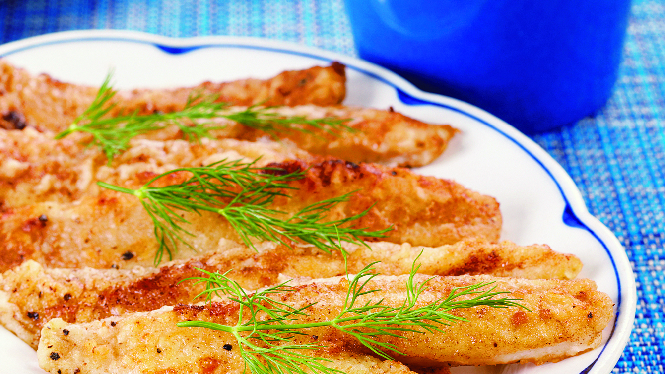 Pietarin ahvenet ja punajuuri-munasalaatti