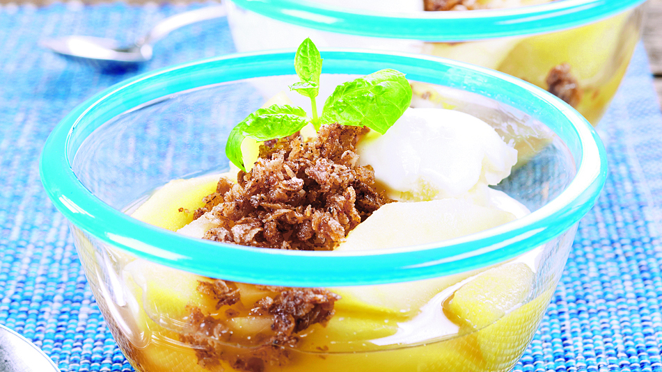 Omenakompotti ja ruisrouhe