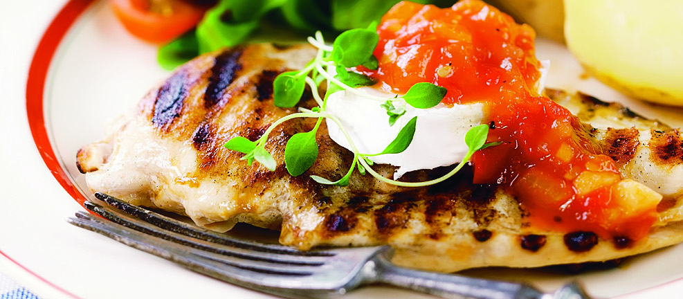 Vuohenjuustobroileri ja tulinen tomaatti-paprikahillo