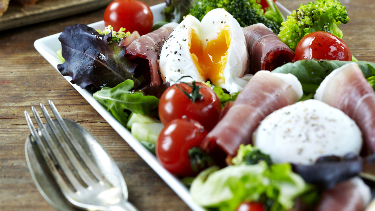 Uppomunat salaattipedillä