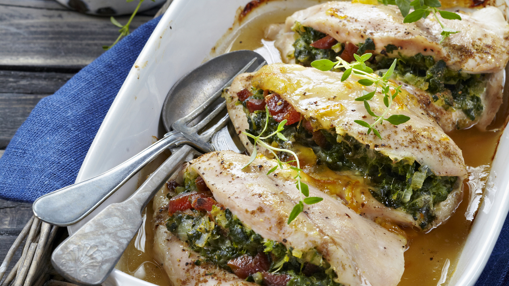 Aprikoosi-pinaattitäytteiset broilerinfileet