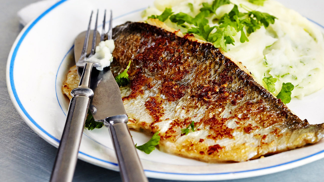 Piparjuurisiikafileet ja -perunasose