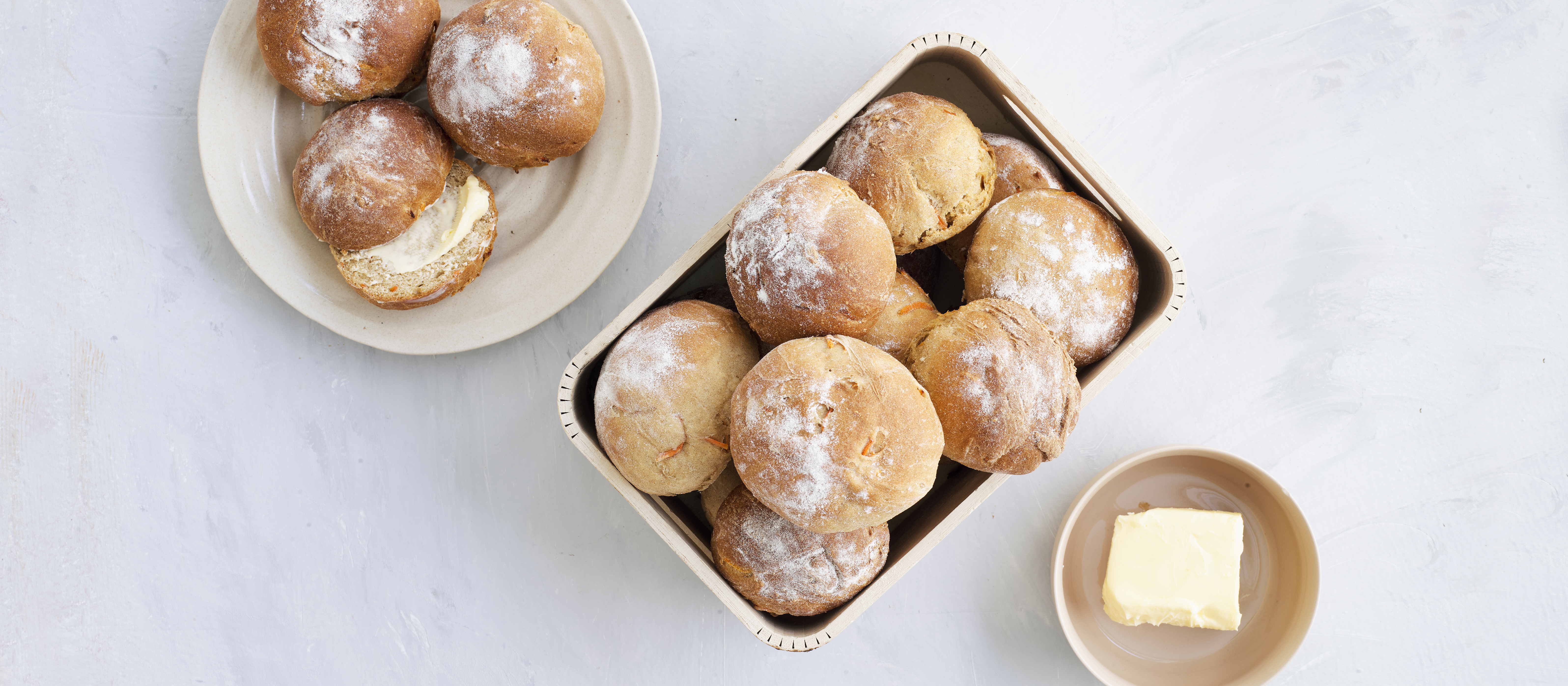 Porkkanasämpylät raasteesta