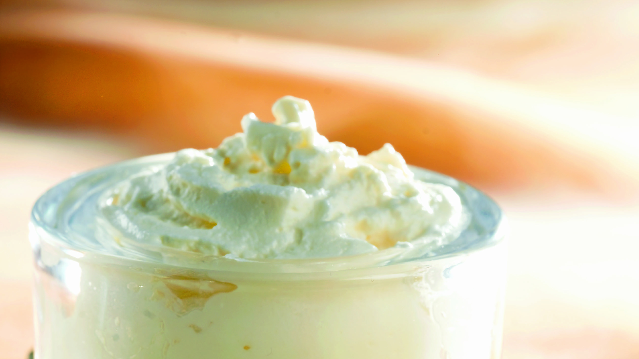 Kurkkuja, smetanaa ja hunajaa