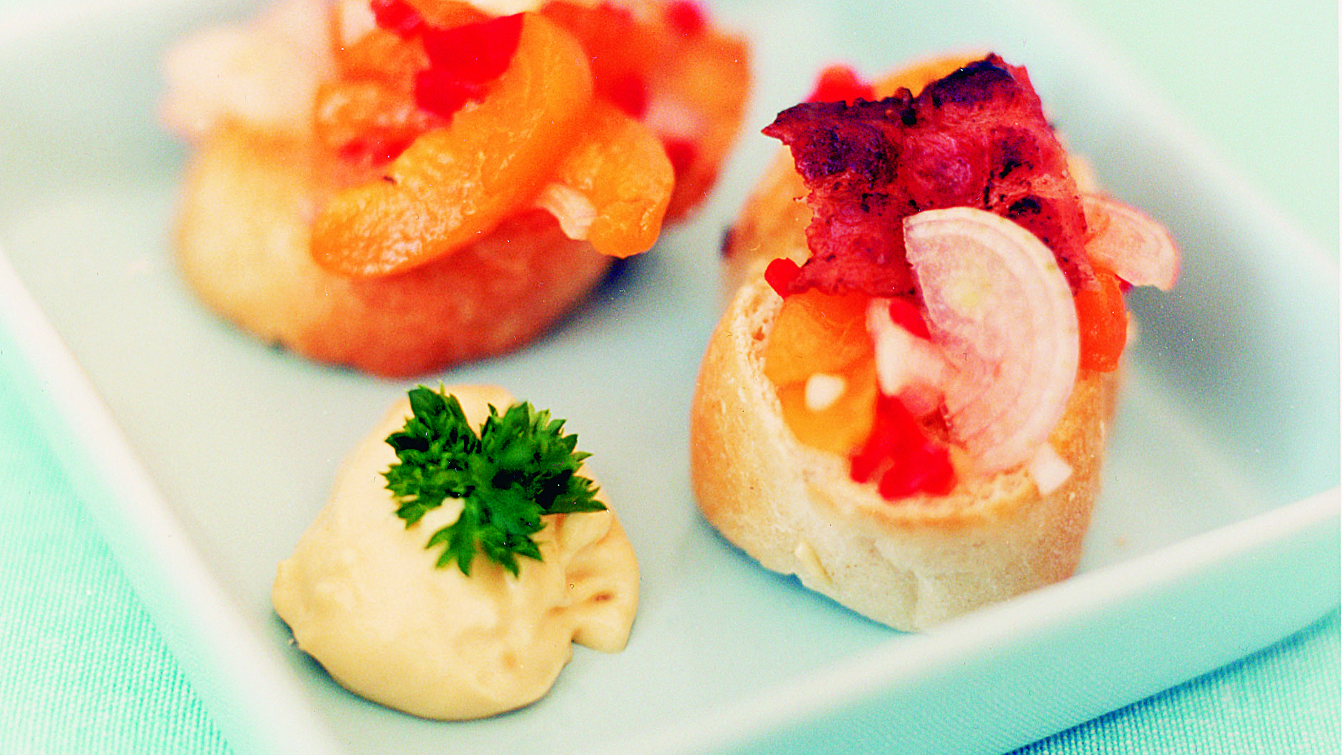 Aprikoosi-bruschetat