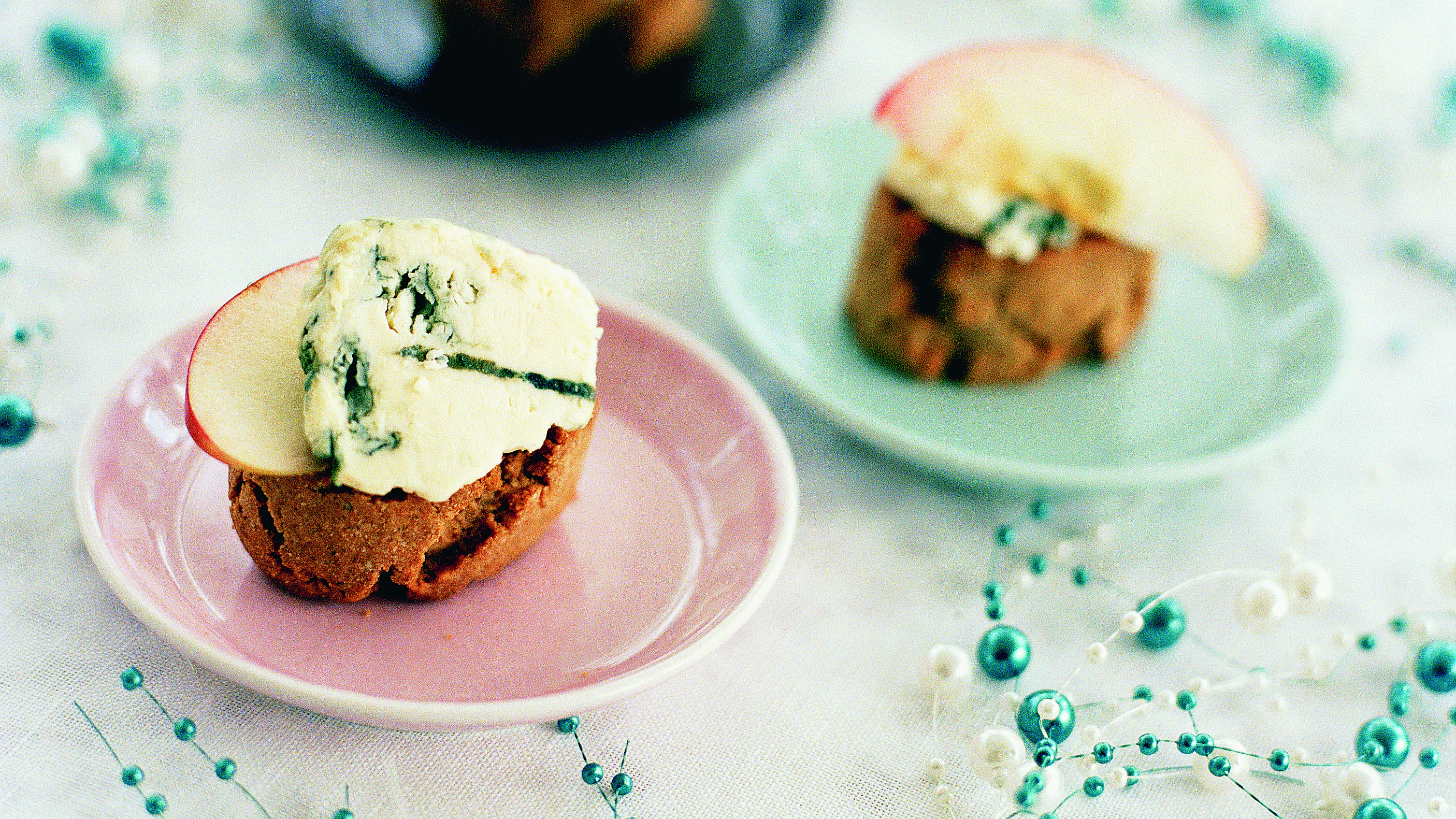 Piparimausteiset mantelikorput