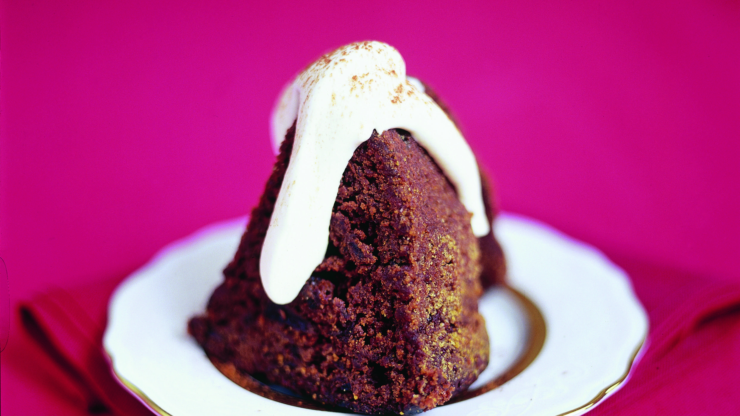 Konjakkinen luumu-suklaakakku