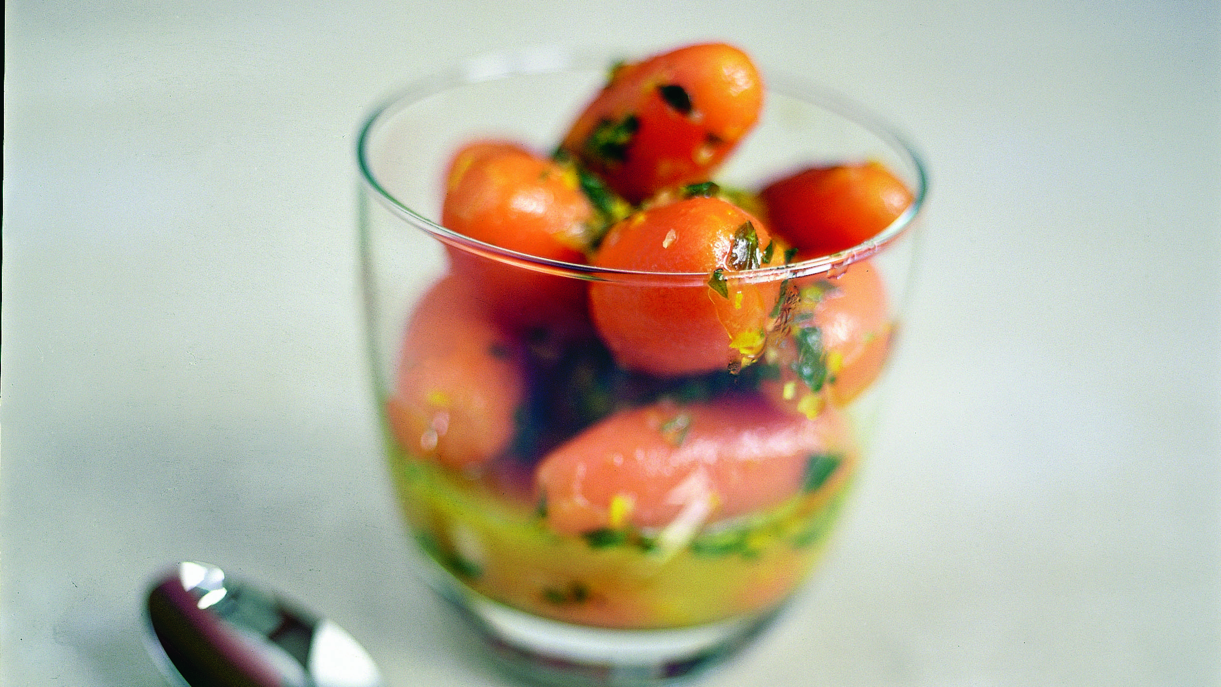 Marinoidut naposteluporkkanat