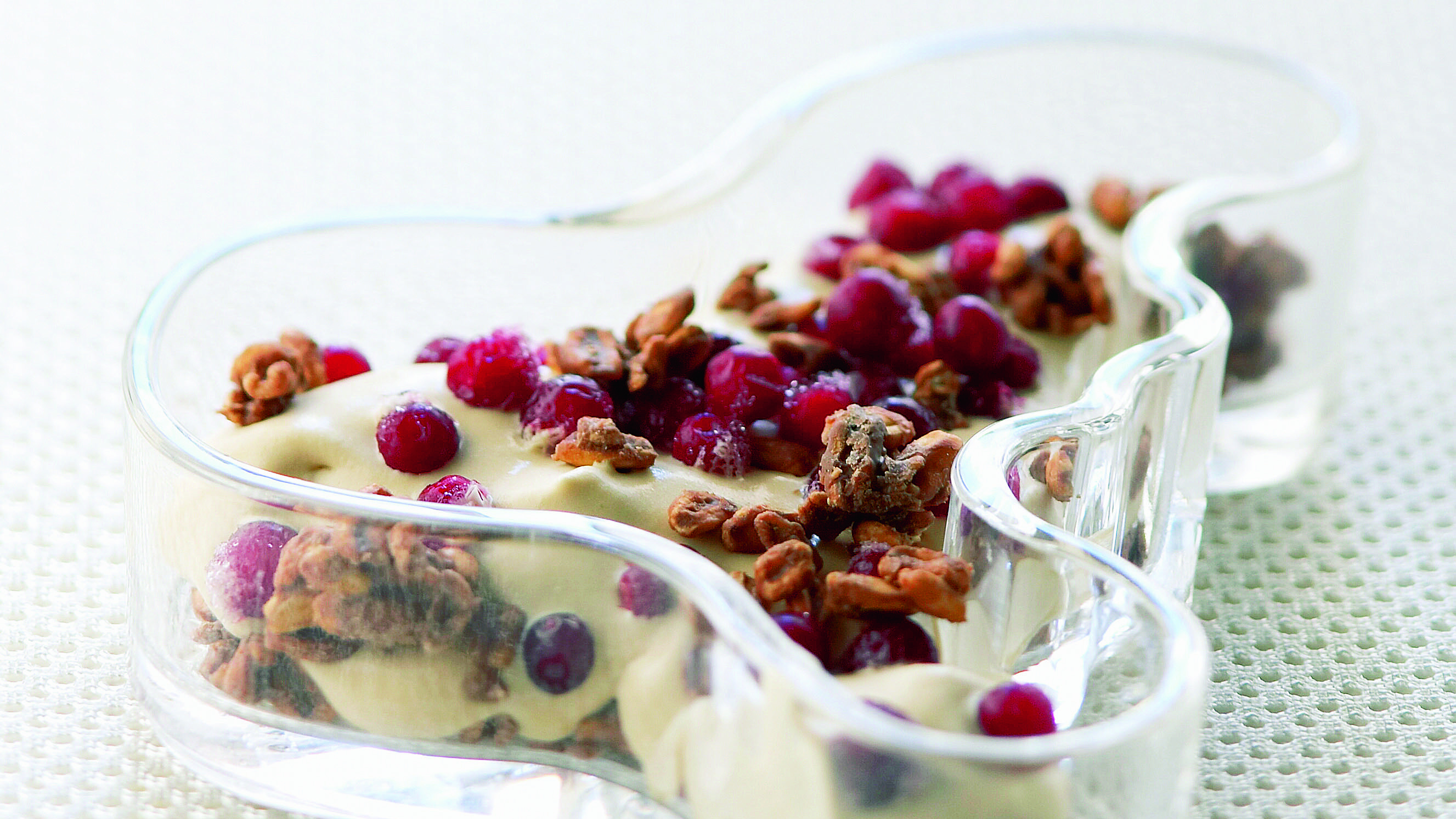 Puolukka-cappuccinoaalto