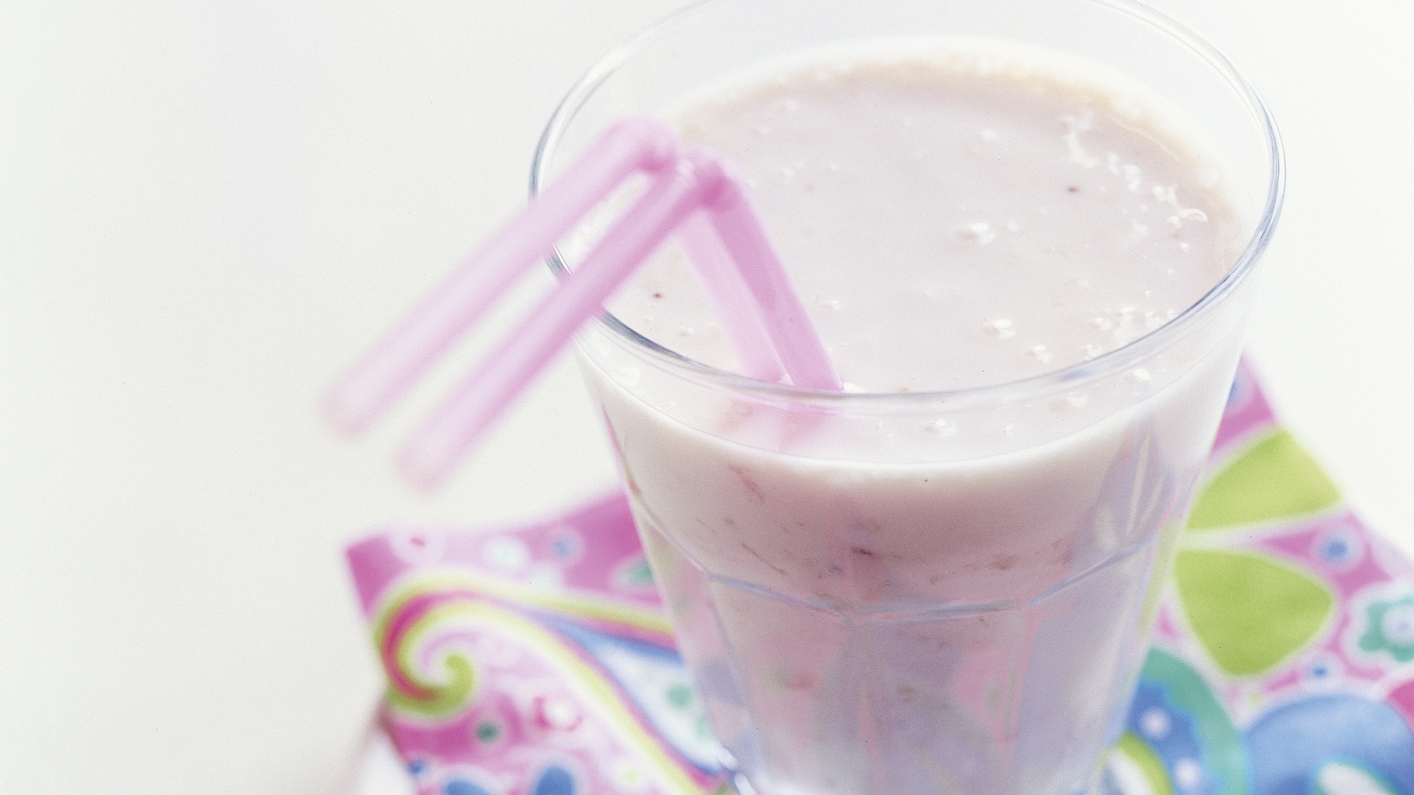 Mansikka-ananassmoothie