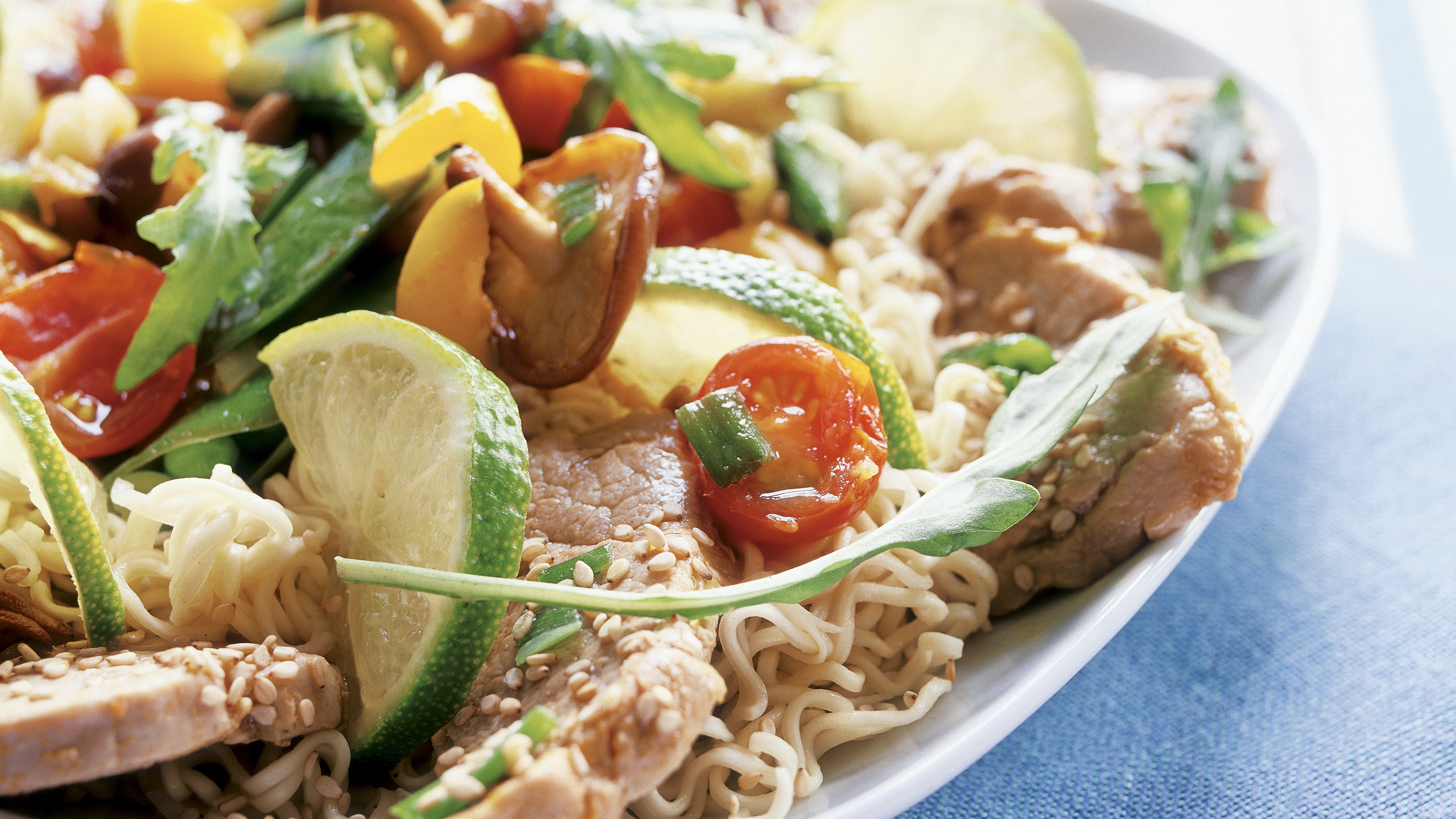 Possupihvit ja nuudelivihannekset