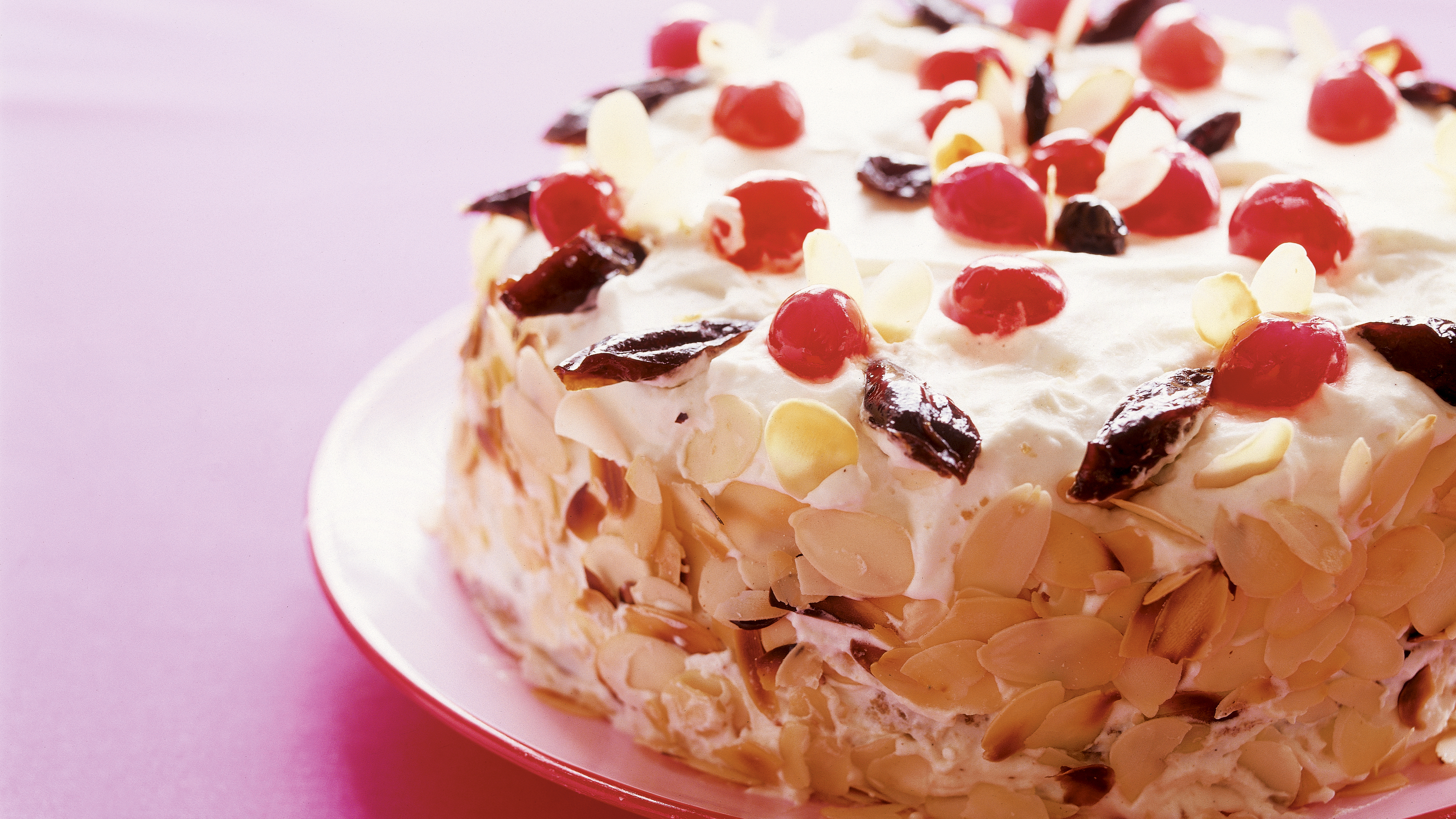 Joulun luumukermakakku