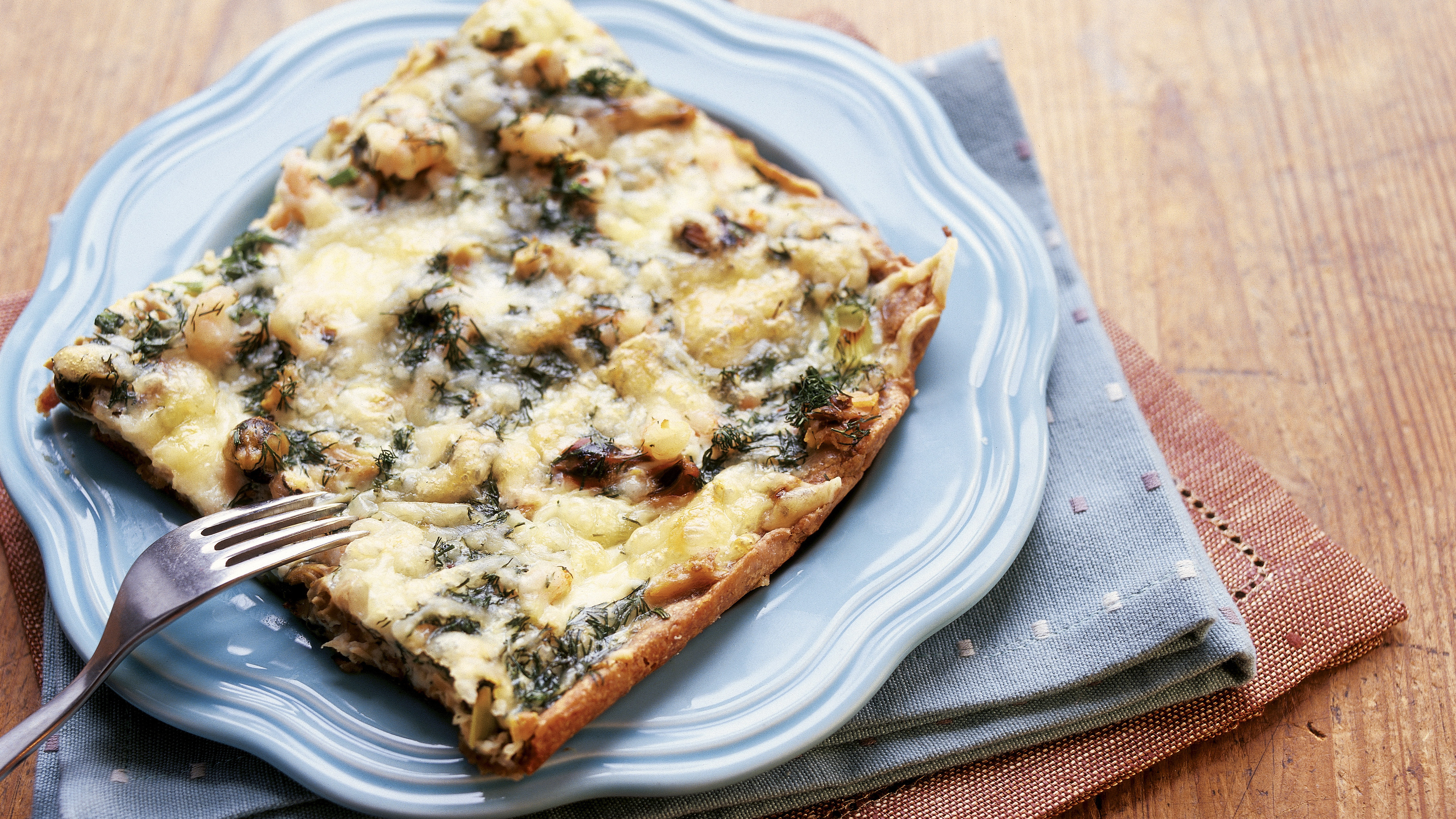 Rukiinen lohi-äyriäispiirakka