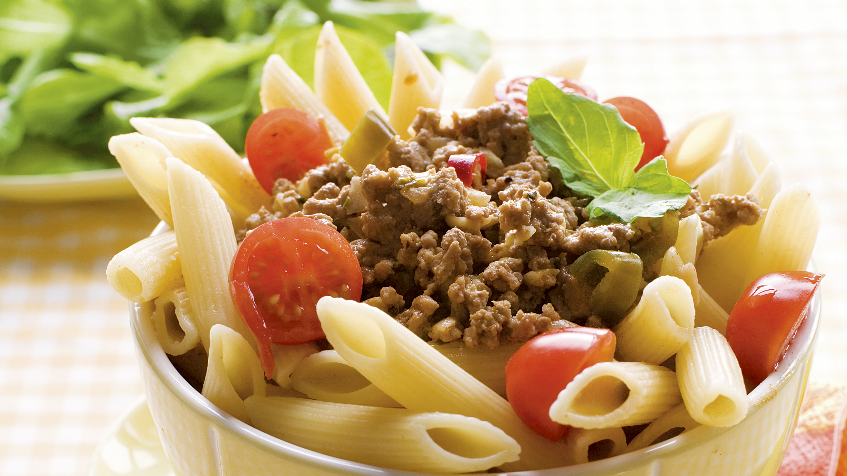 Juustoinen jauhelihakastike