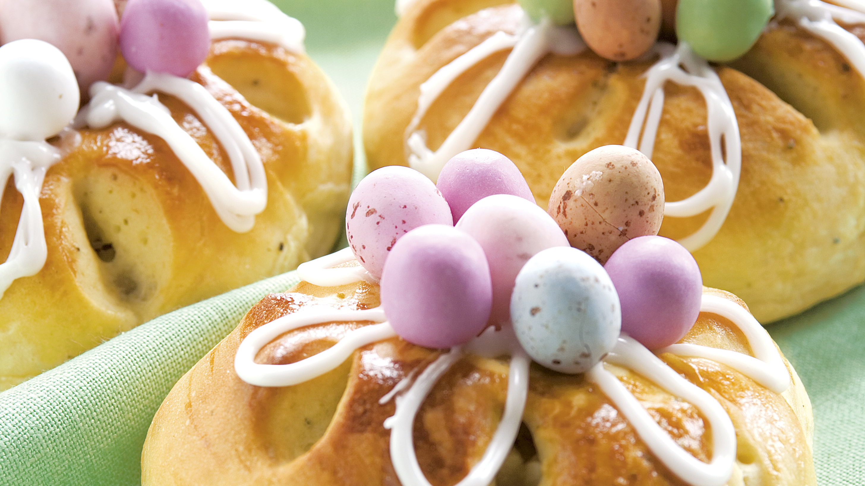 Pääsiäisen kukkapullat