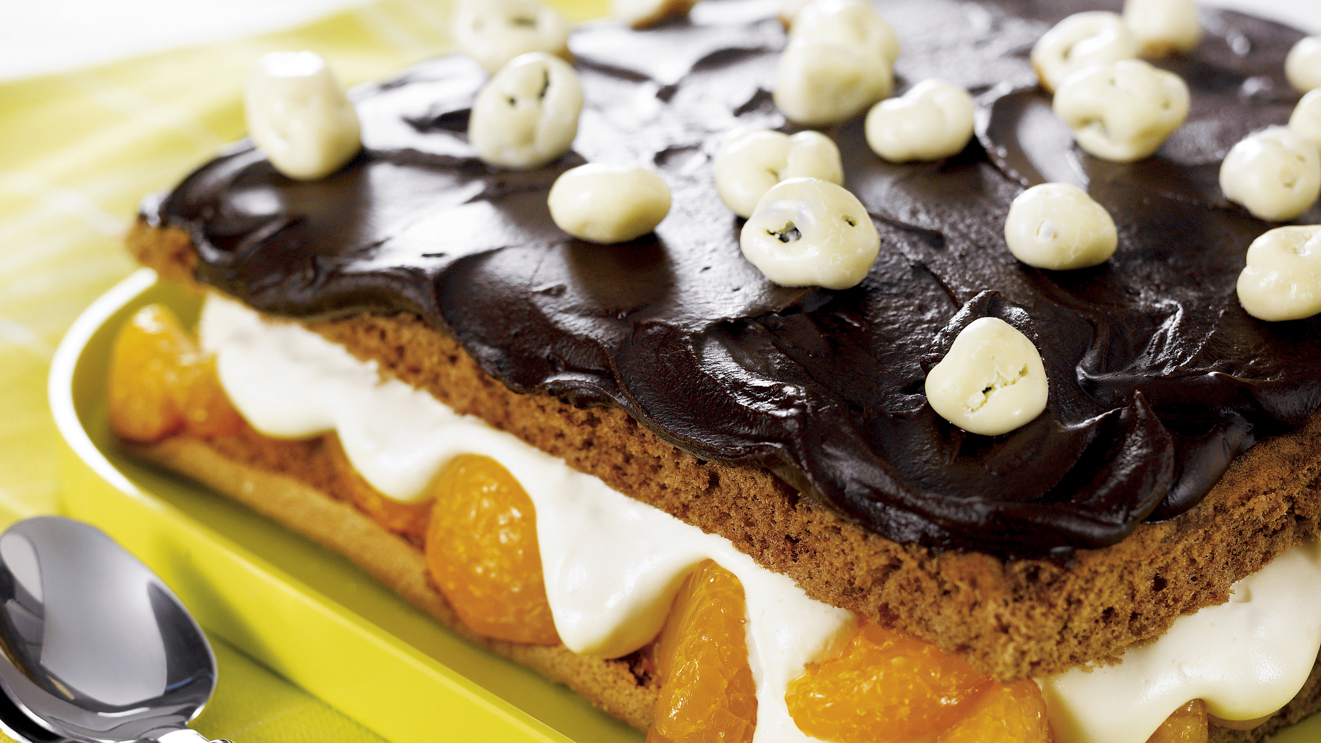 Mandariini-suklaakakku