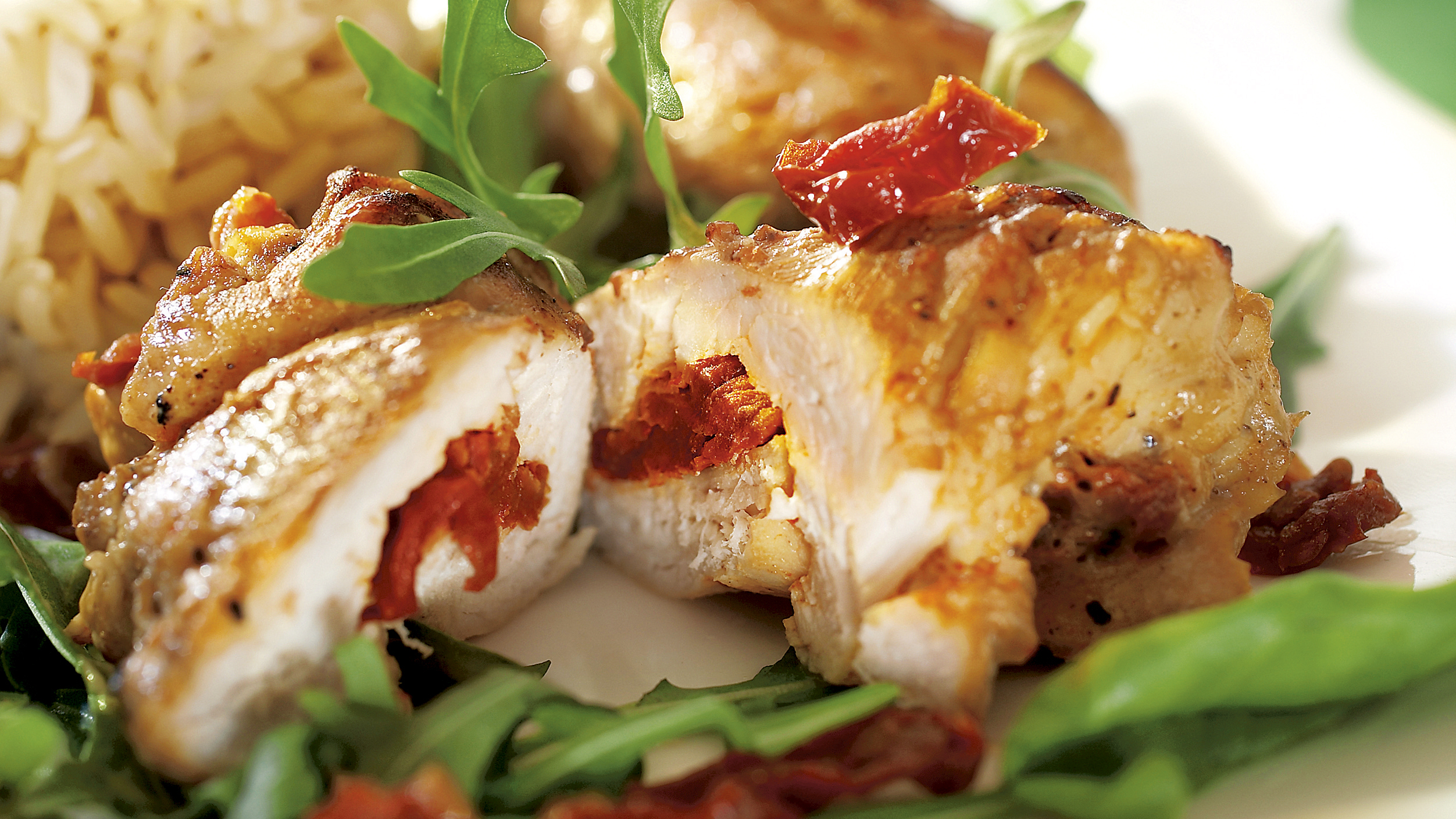 Tomaattiset broilerikääryleet