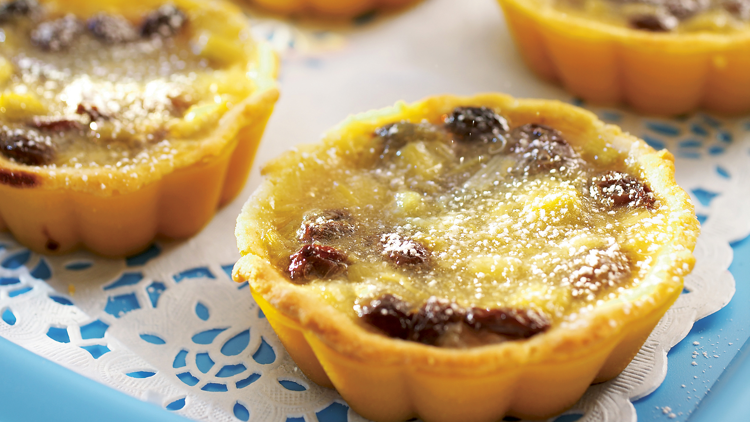 Kesän raparperipiiraat