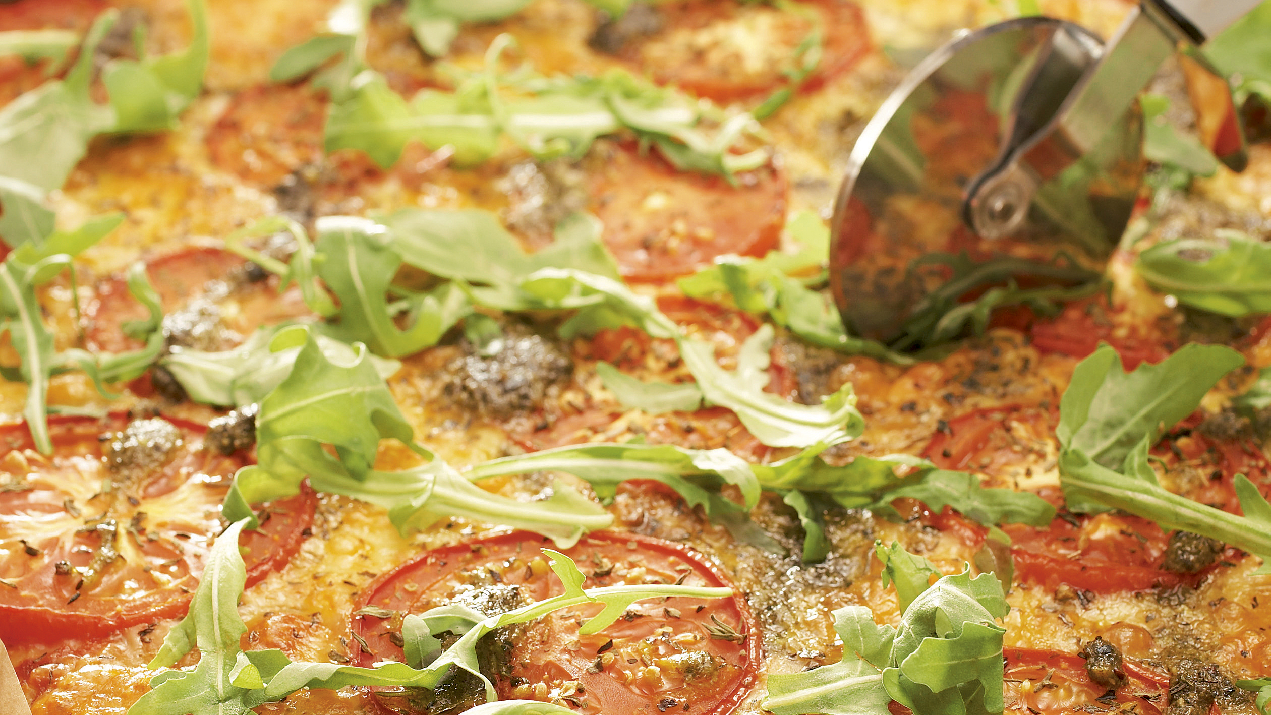 Mozzarella-tomaattipizza