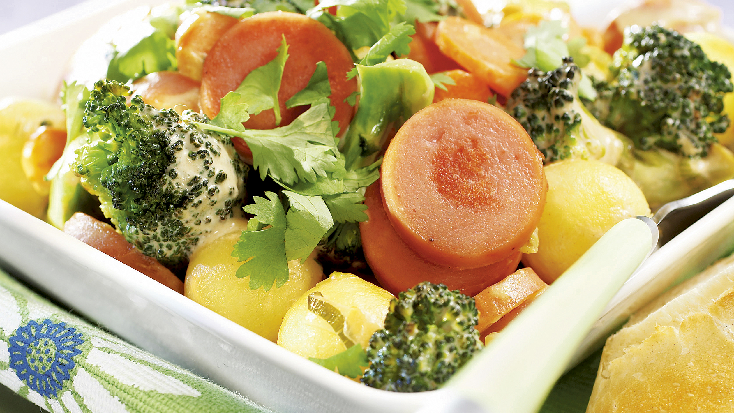 Makkara-vihannespannu