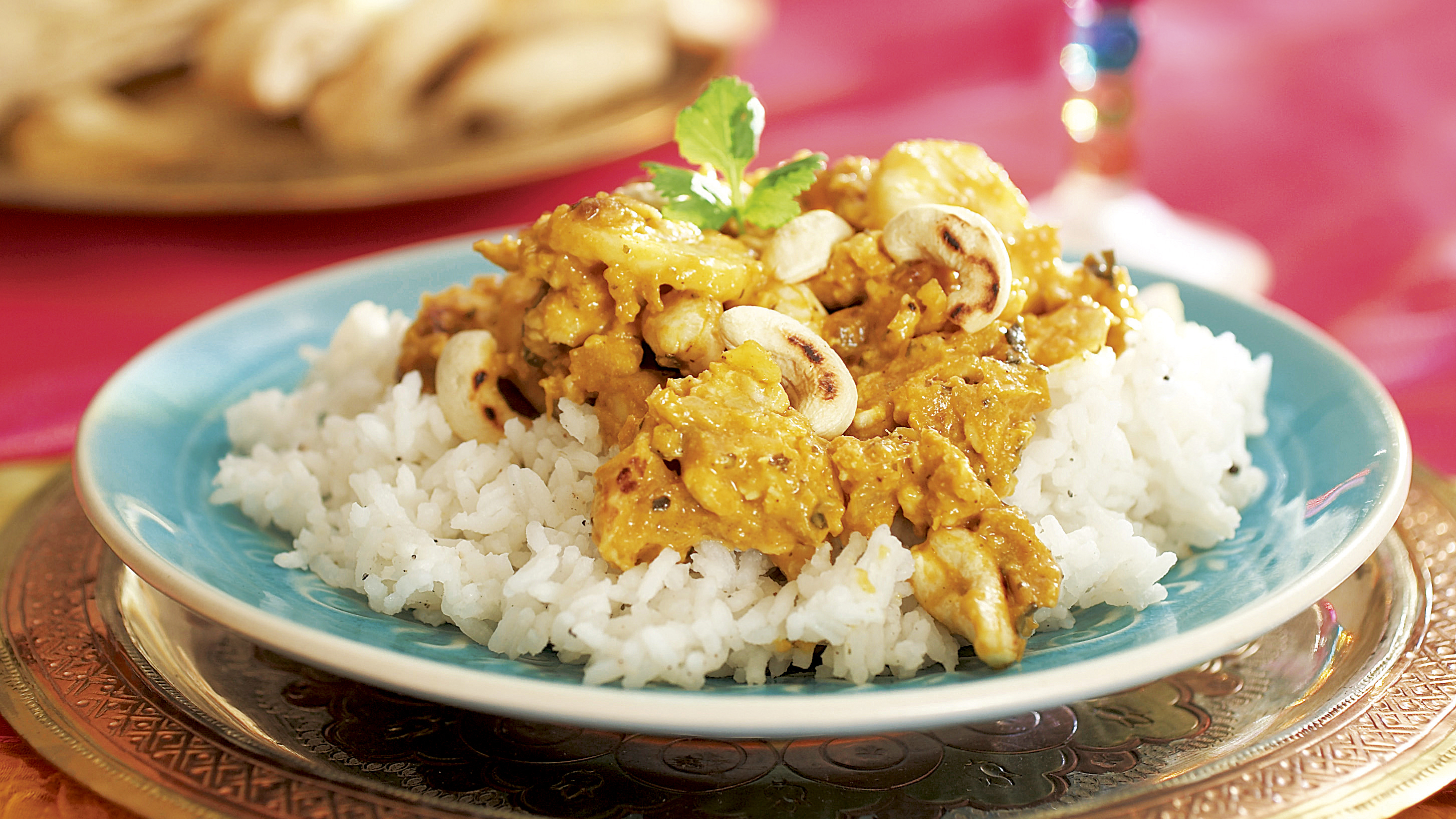 Intialainen broileri-banaanikorma