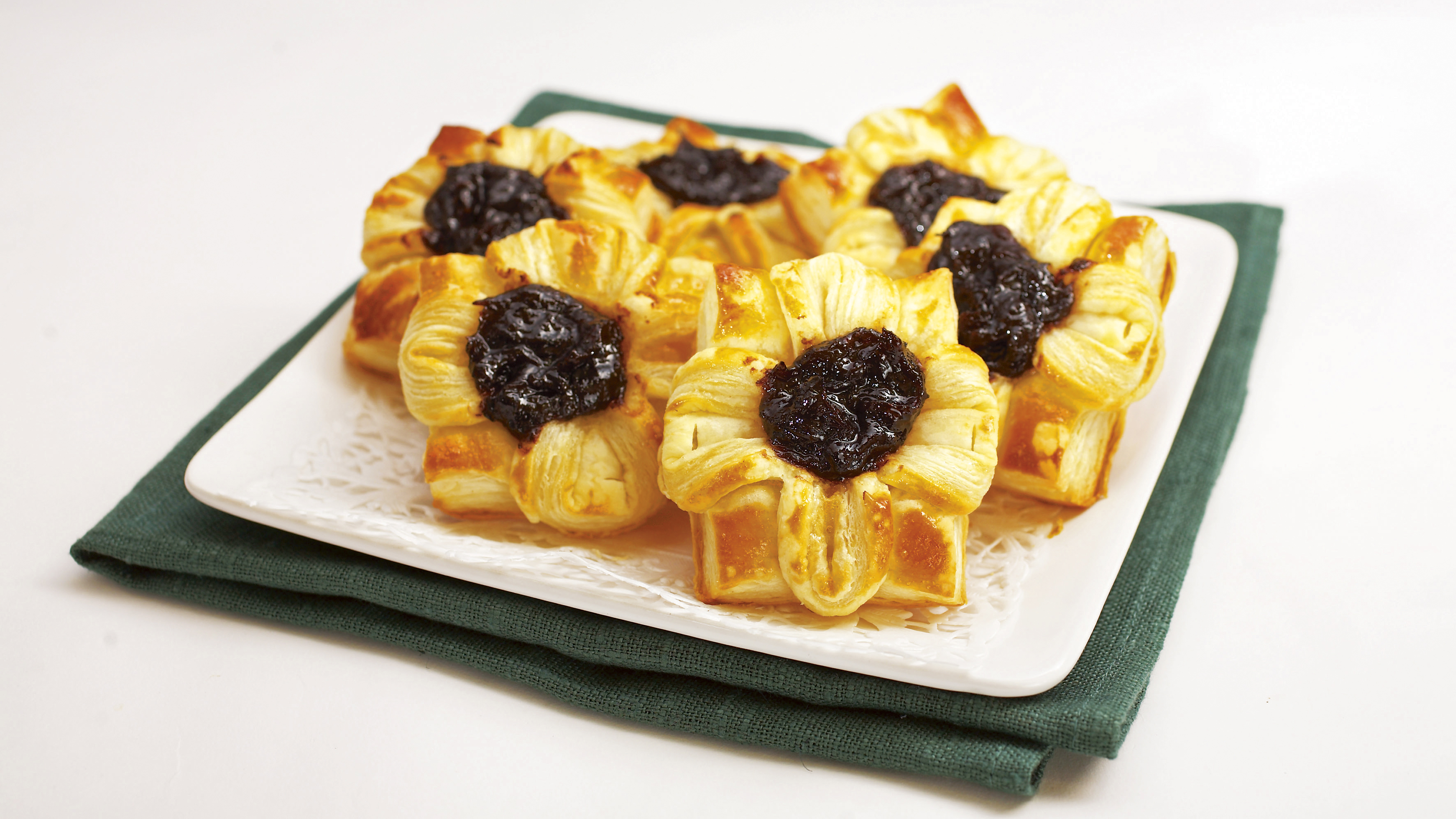 Joulutorttu Makeat Leivonnaiset Reseptit K Ruoka