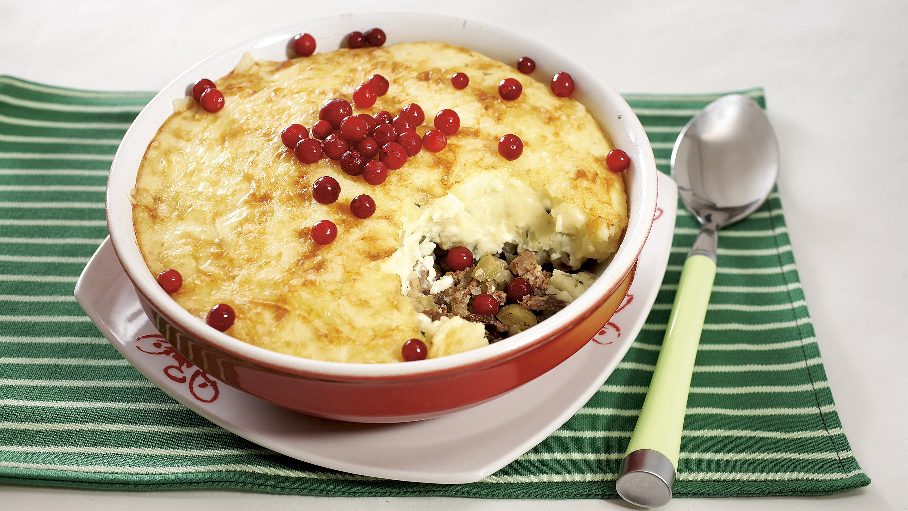 Helppo poro-perunapotti