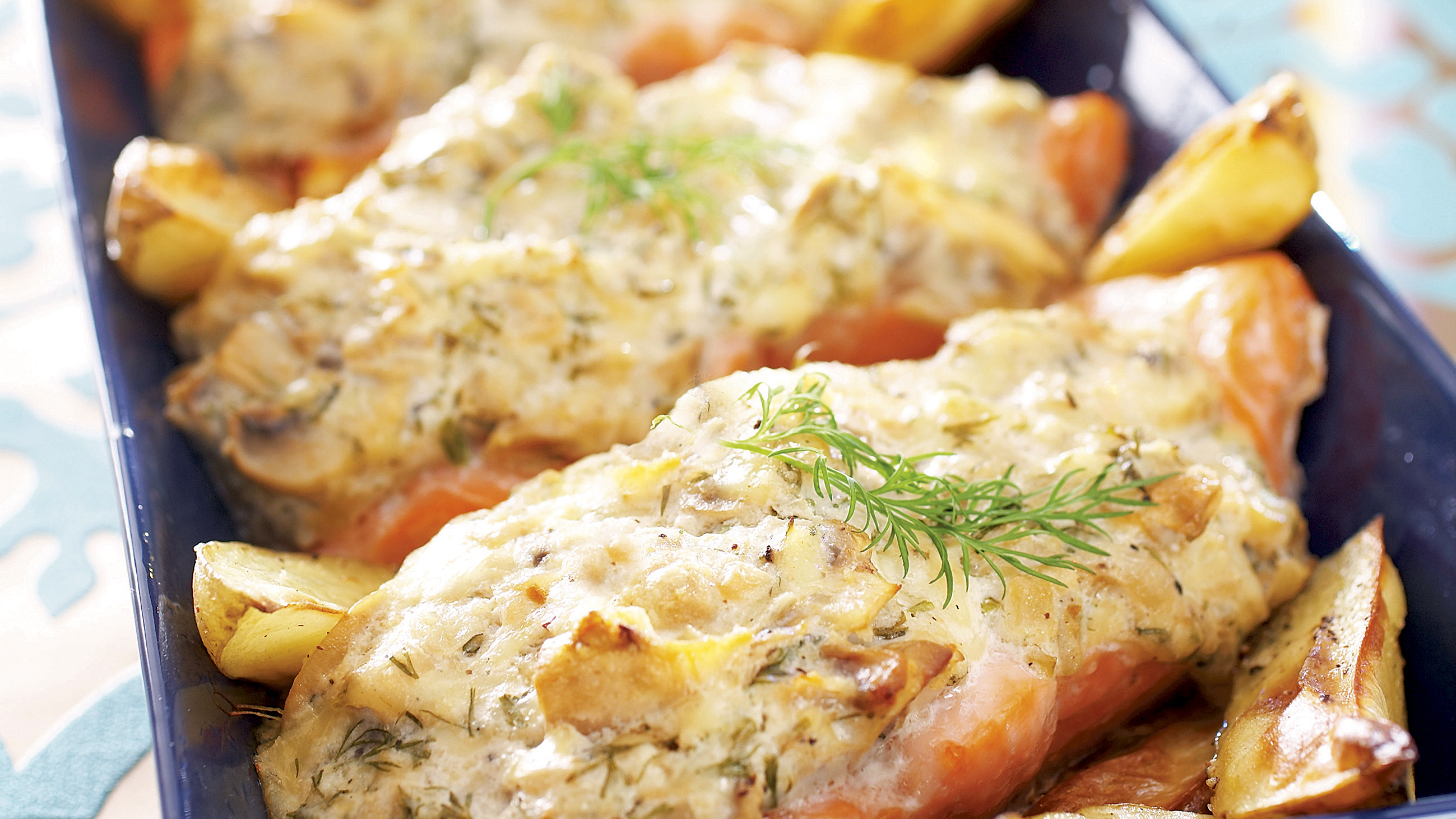 Herkkusieni-kirjolohi ja lohkoperunat