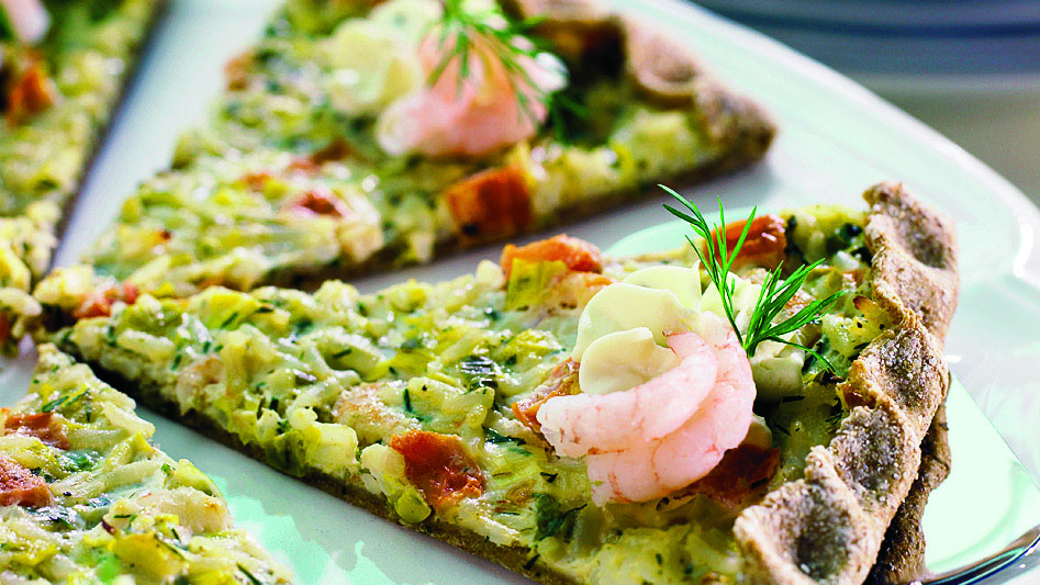 Katkarapupiirakka karjalanpiirakan tapaan