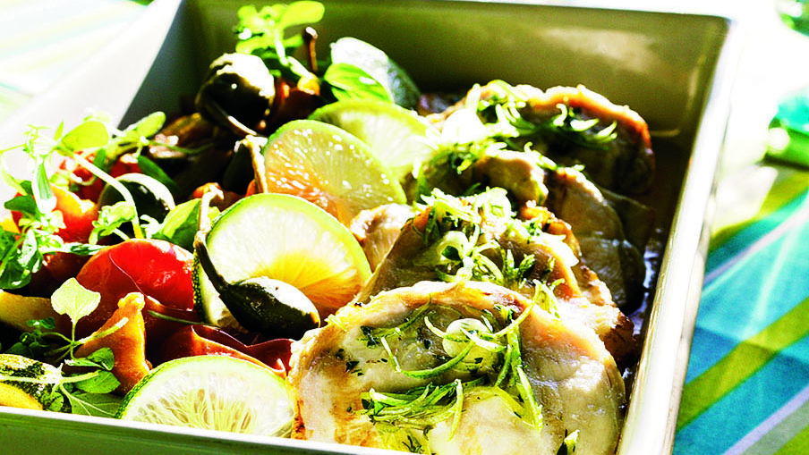 Limettiset broilerinleikkeet ja caponata