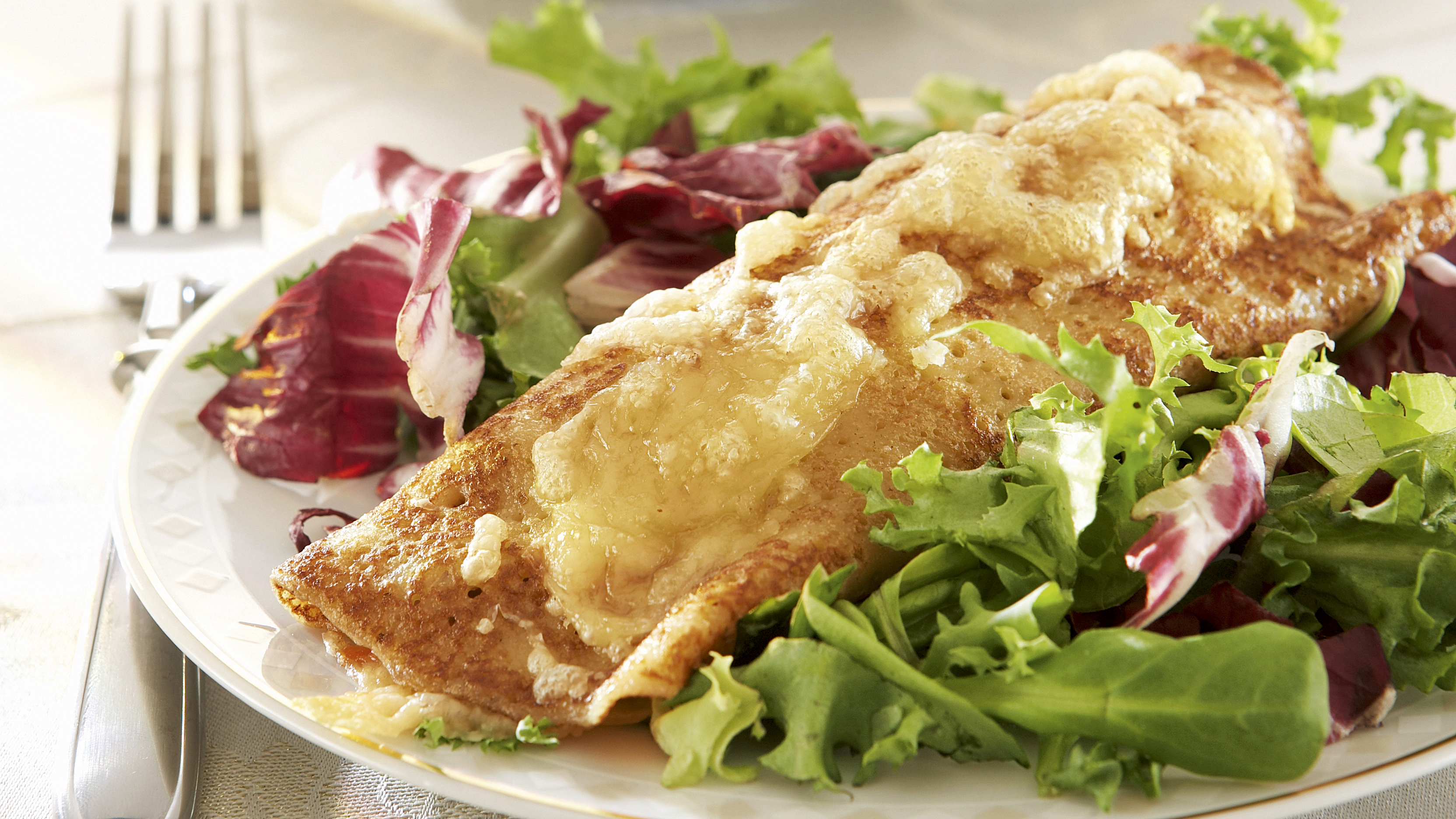 Jauheliha- ja lohikrepit