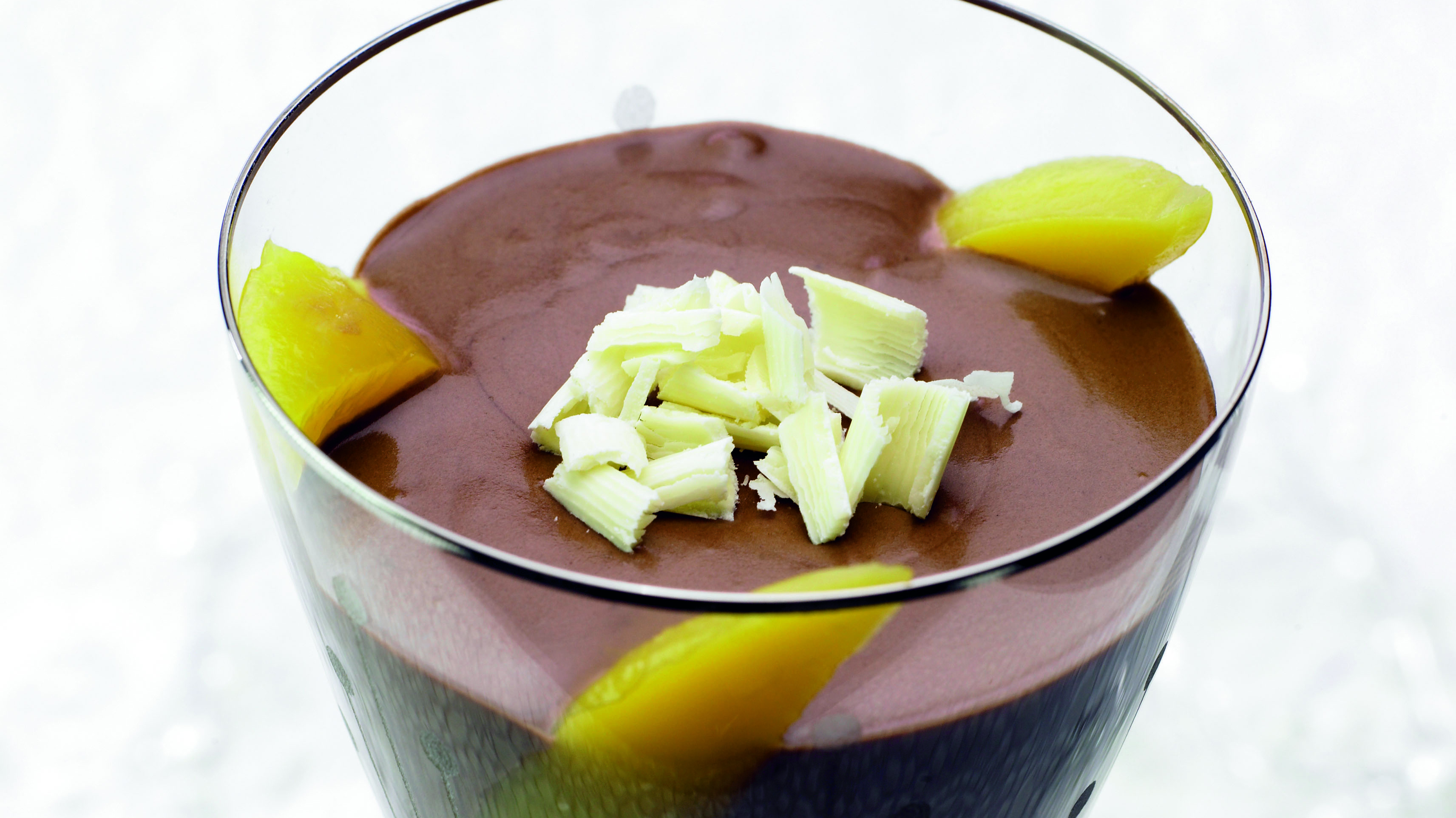 Suklaamousse-mangomaljat